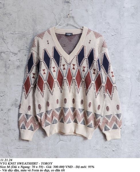  11.21.24 - VTG KNIT SWEATSHIRT - TOROY 