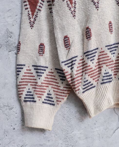  11.21.24 - VTG KNIT SWEATSHIRT - TOROY 