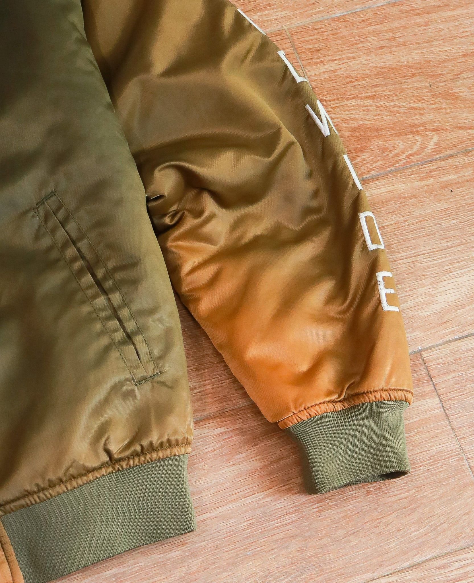  [PASS ĐỒ] - BOMBER JACKET - 10 DEEP 