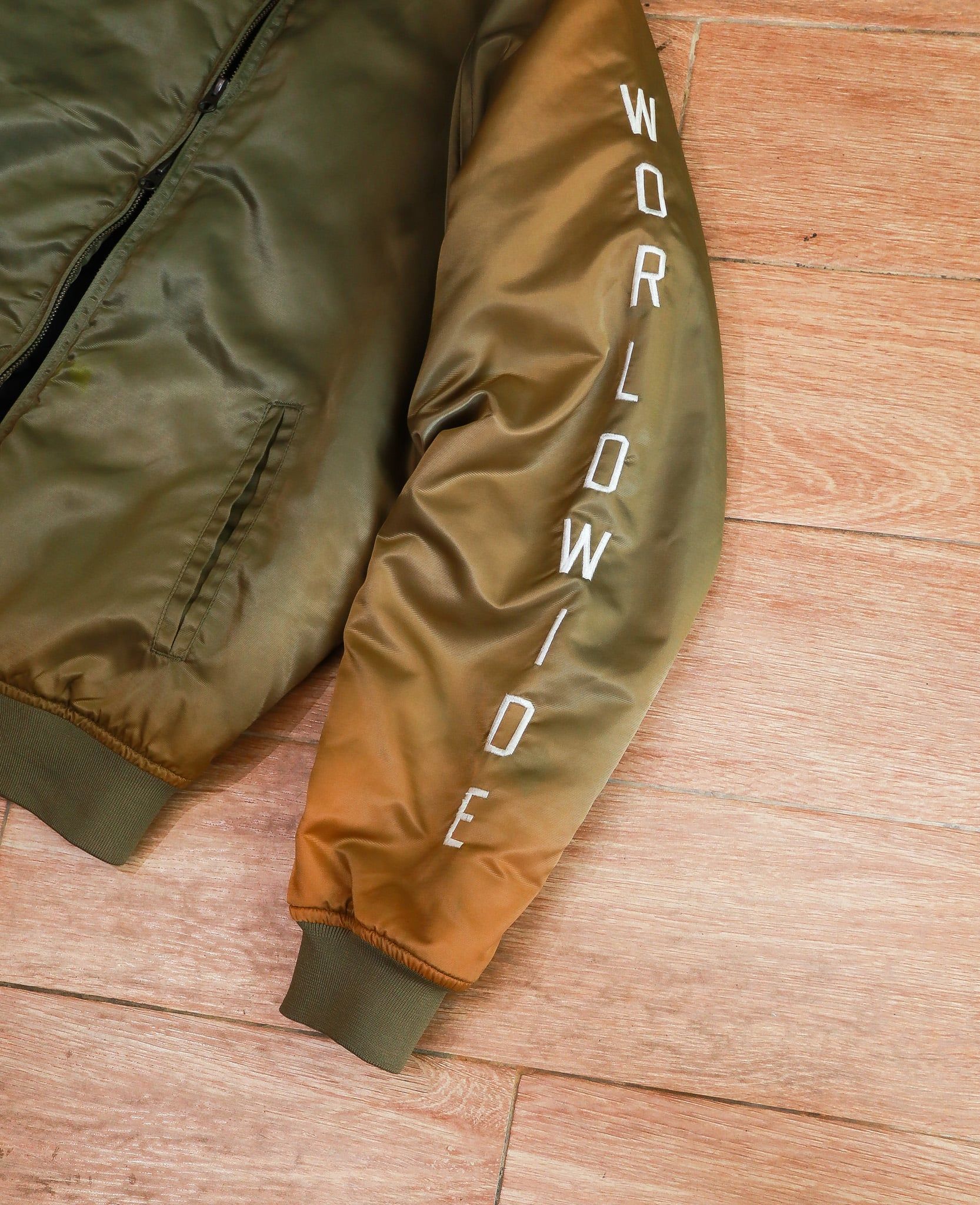  [PASS ĐỒ] - BOMBER JACKET - 10 DEEP 
