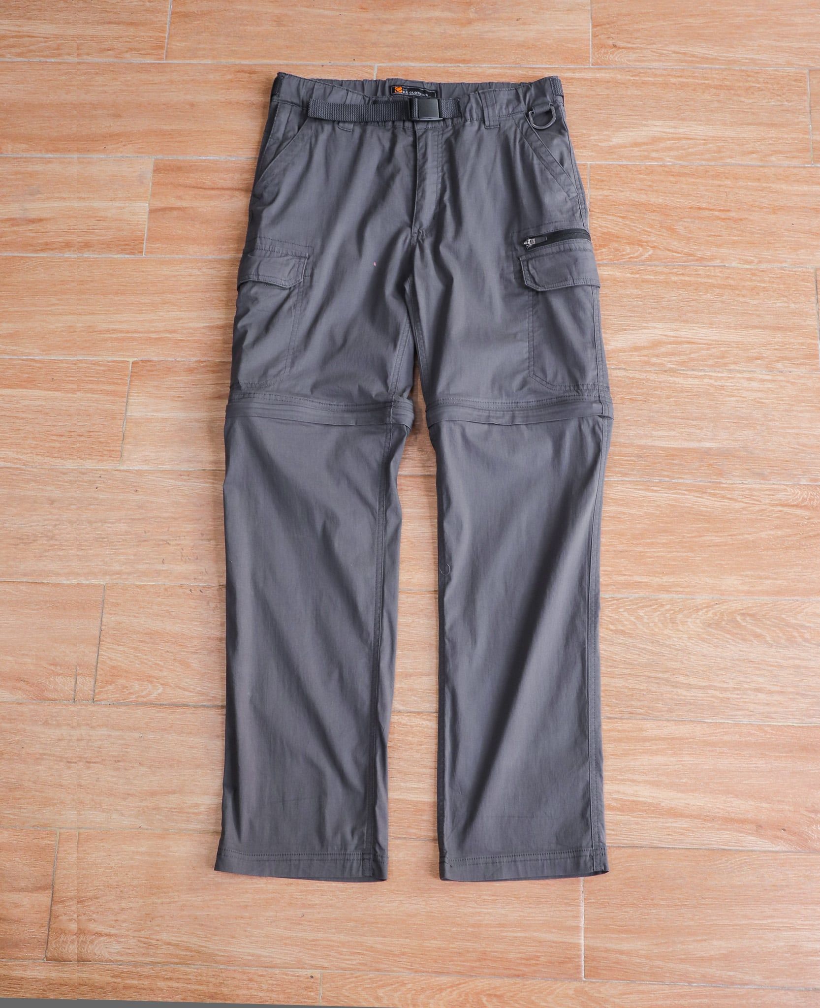  11.18.24 - VTG OUTDOOR CONVERTIBLE CARGO PANTS - THE B.C CLOTHING 
