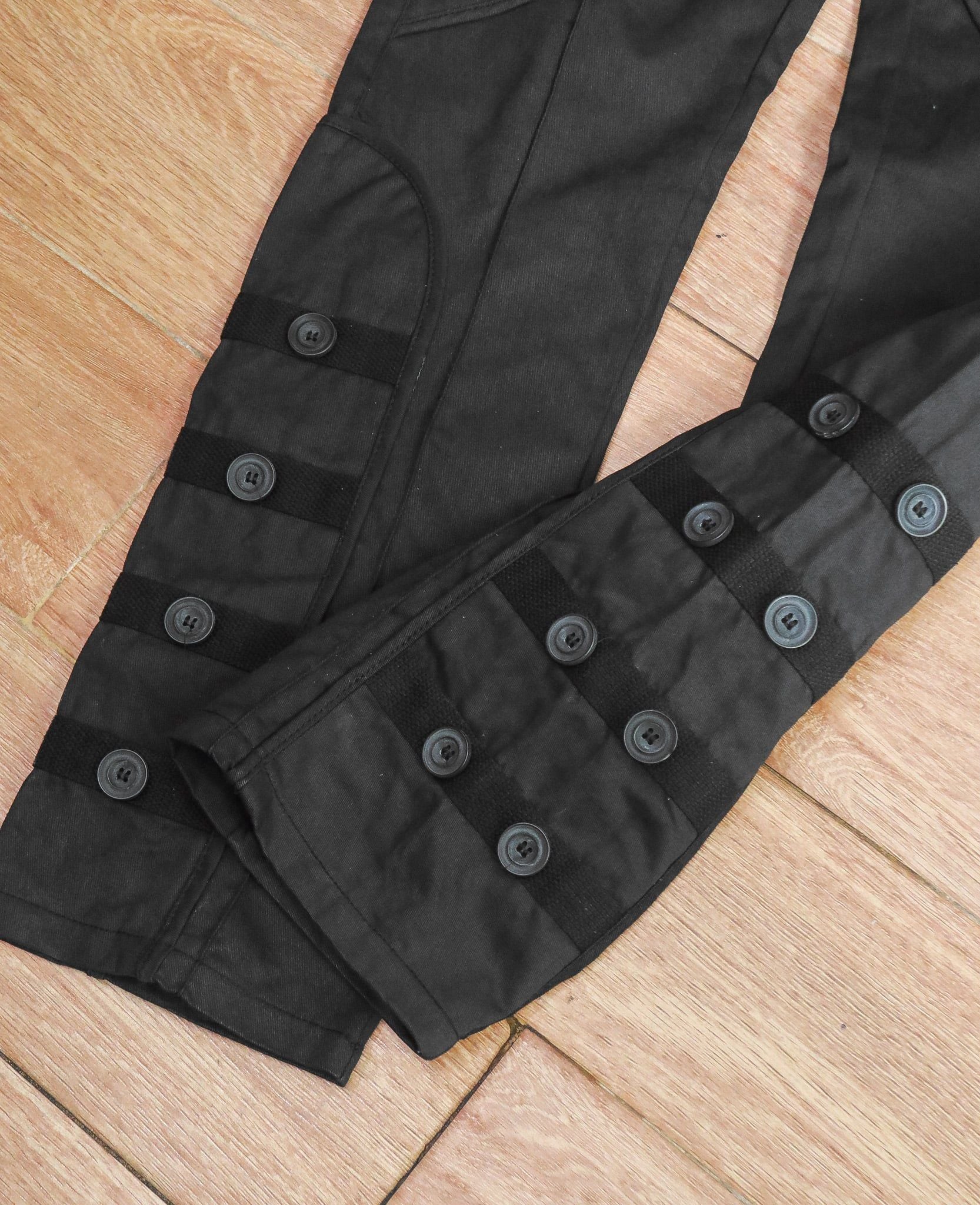  [PASS ĐỒ] - COATED PANTS - IVANKOK 