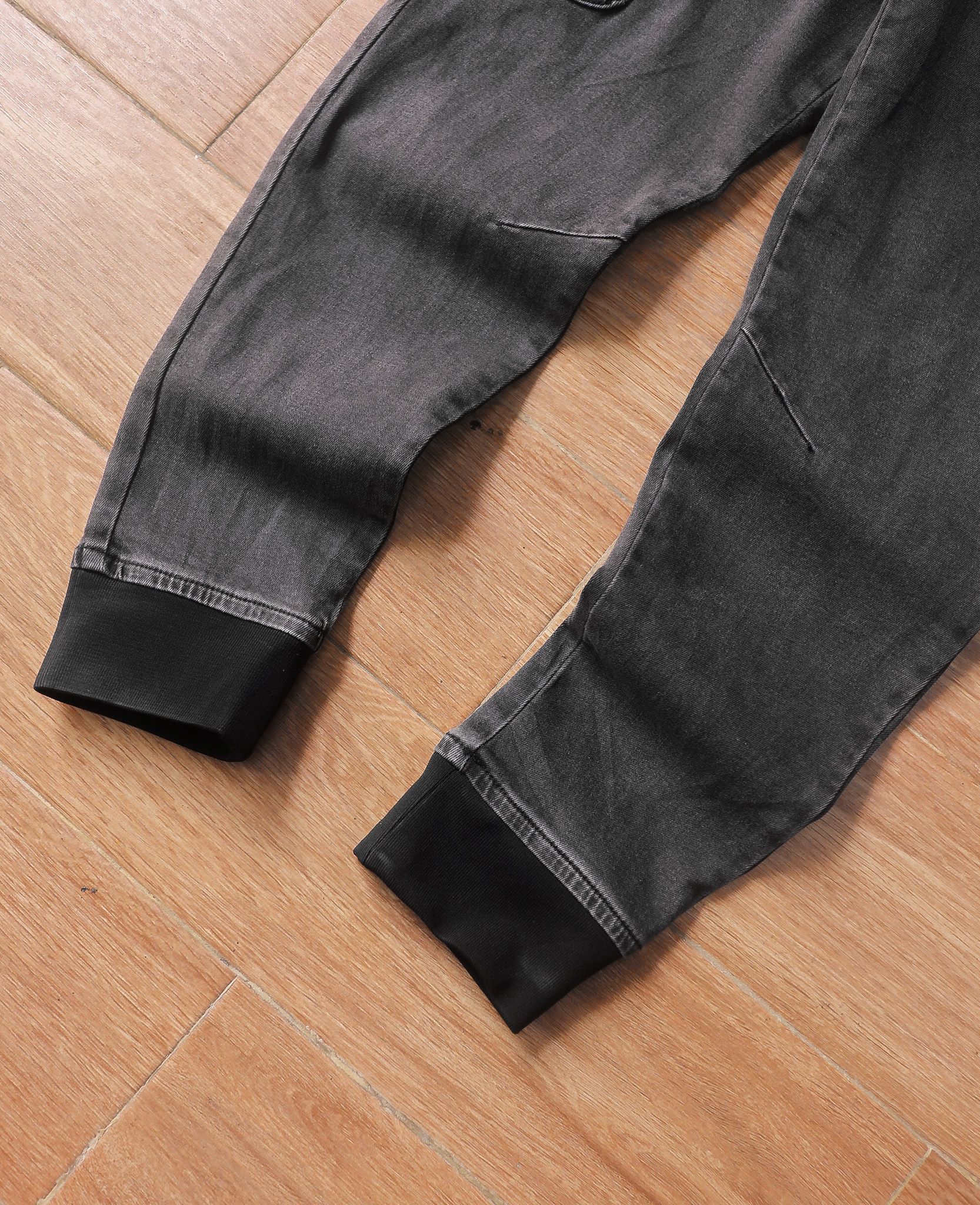  08.17.24 - VTG DENIM JOGGER CARGO PANTS - ZARA MAN 