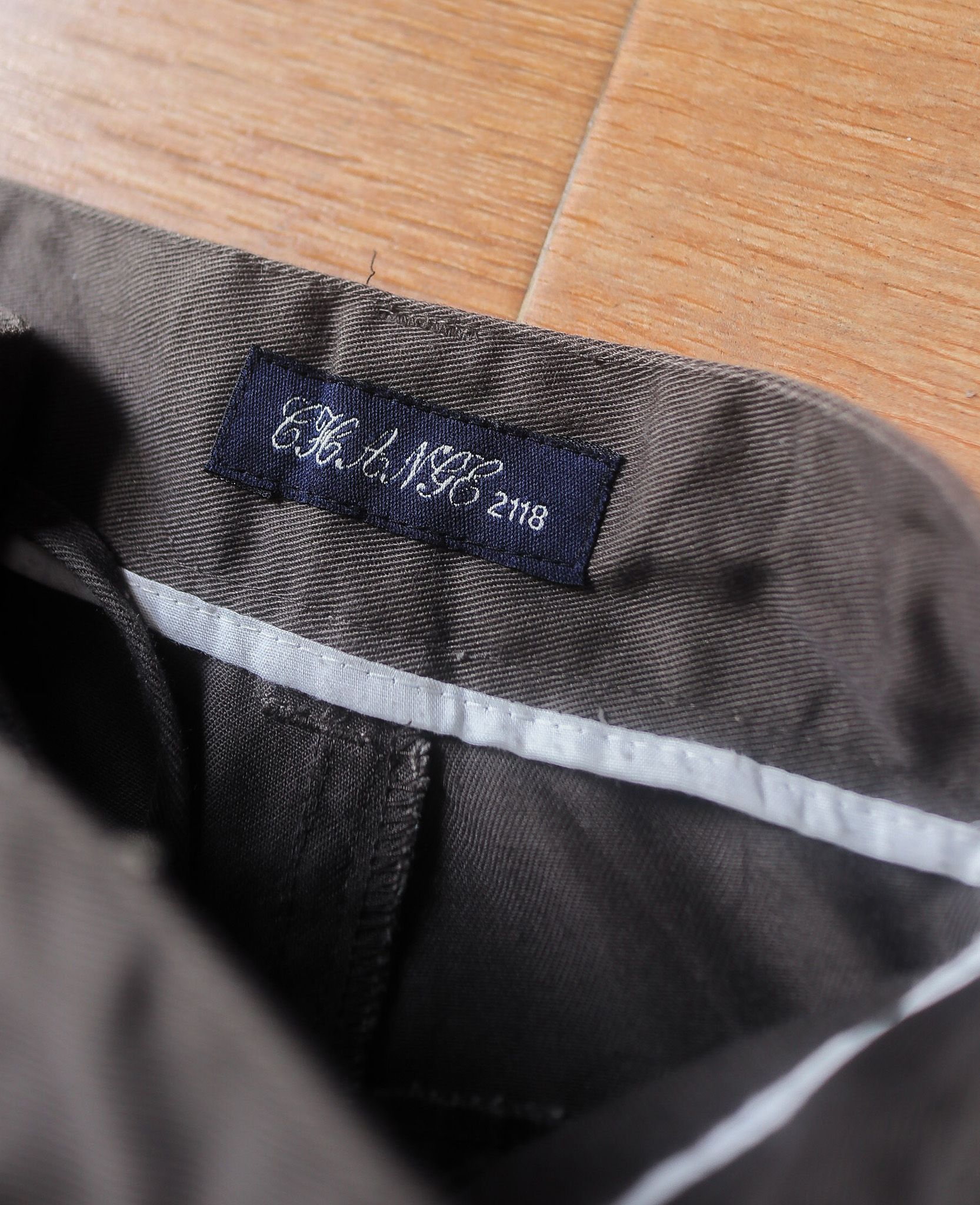  08.21.24 - VTG CARGO PANTS - CHANGE 
