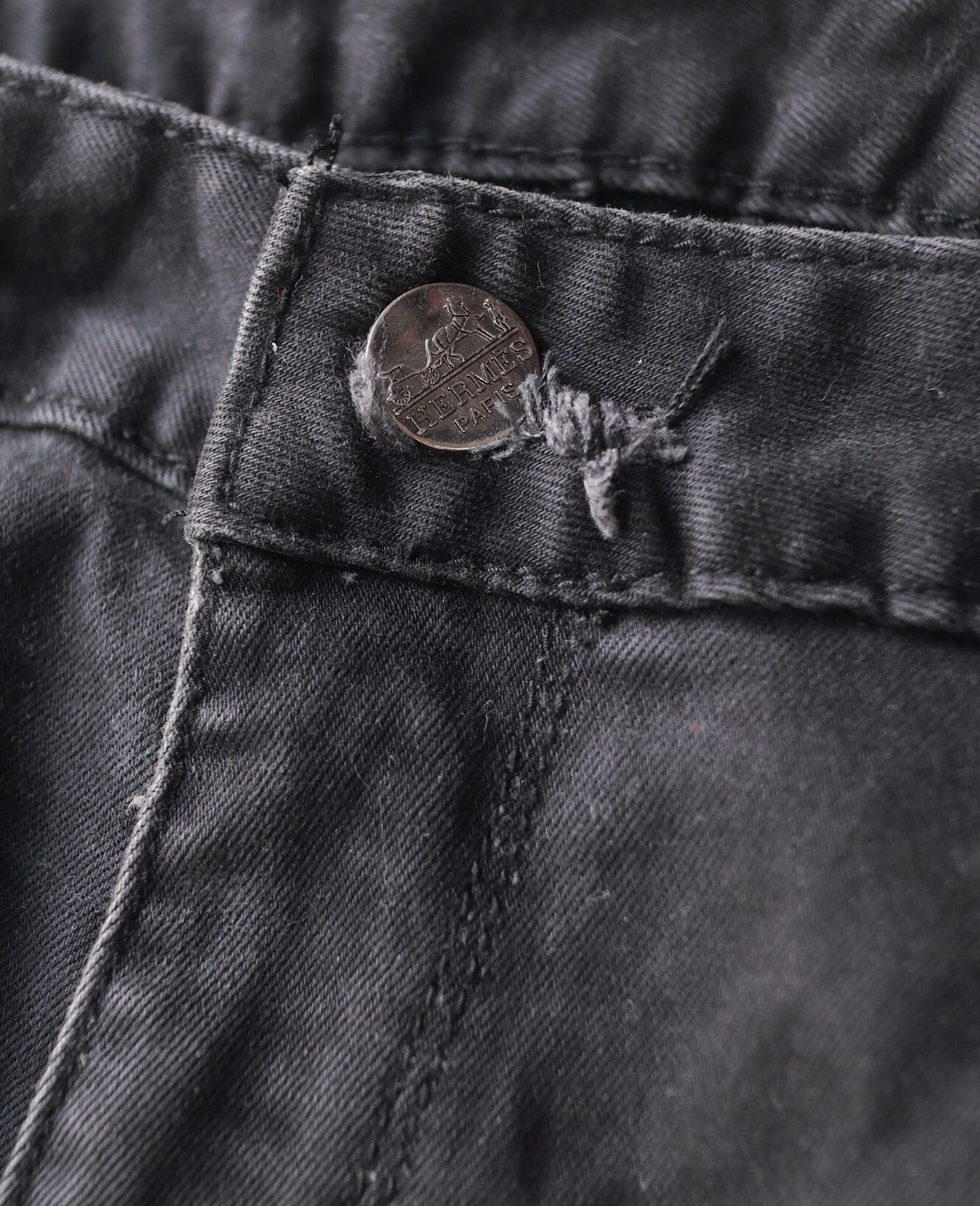  01.22.24 - VTG SKINNY DENIM PANTS - HERMEC 