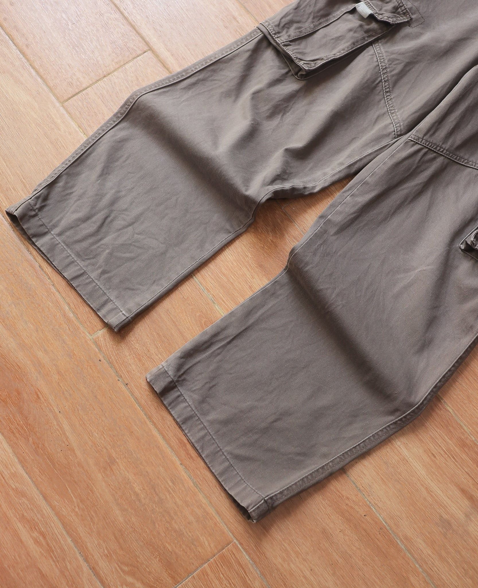  08.21.24 - VTG CARGO PANTS - DERM SON 