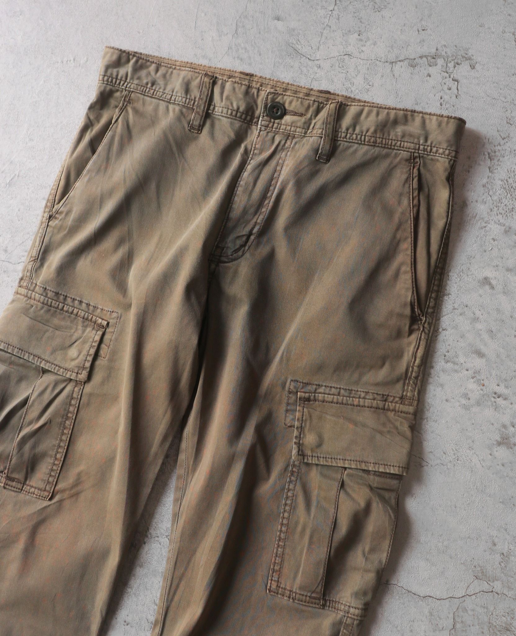  01.22.24 - VTG CARGO PANTS - UNIQLO 