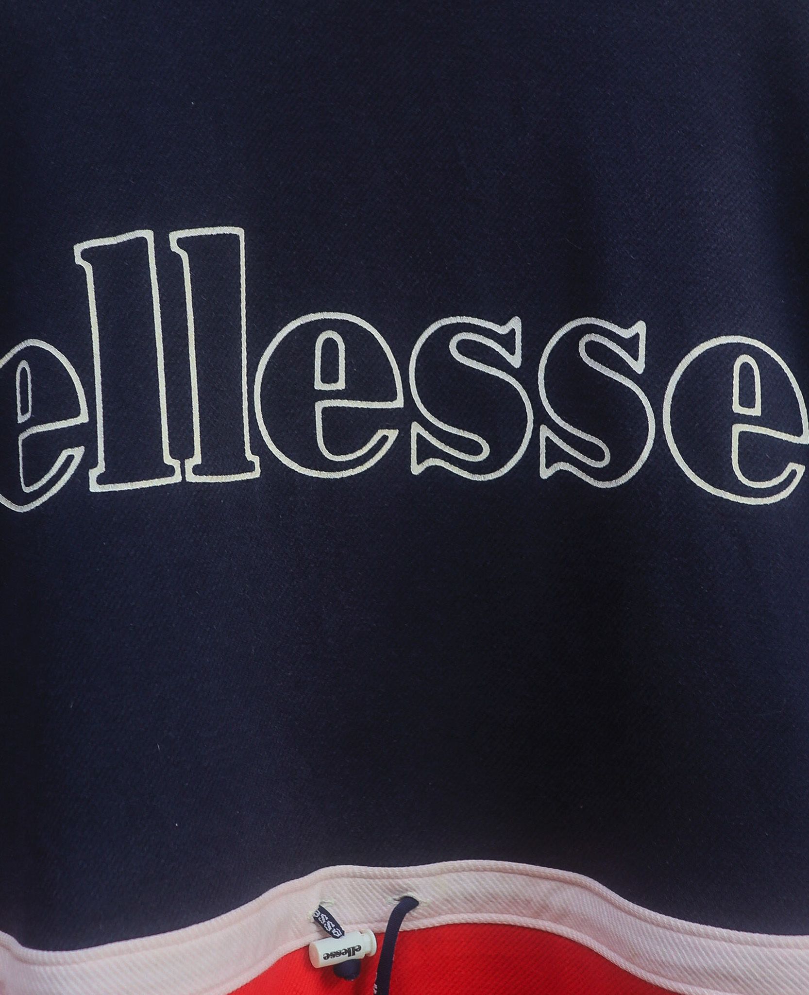  09.19.24 - VTG PULLOVER HOODIE - ELLESSE 90s 