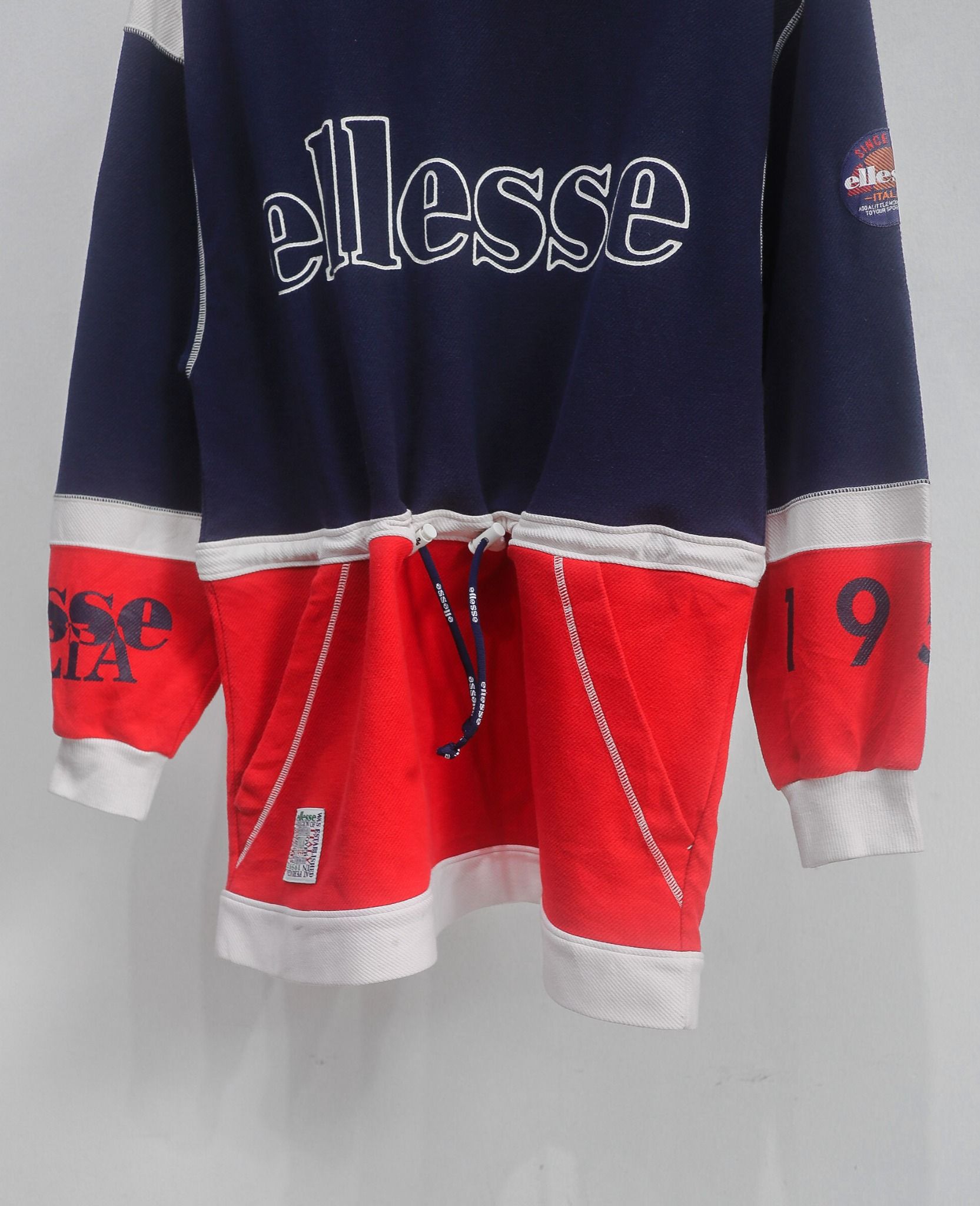  09.19.24 - VTG PULLOVER HOODIE - ELLESSE 90s 