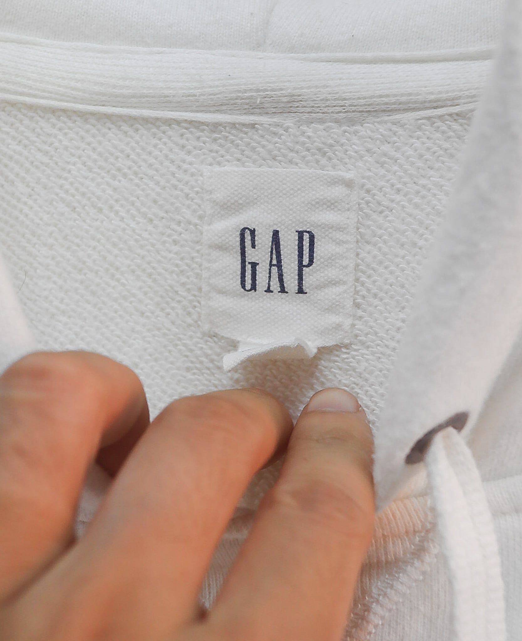  09.19.24 - VTG PULLOVER HOODIE - GAP TOKYO 