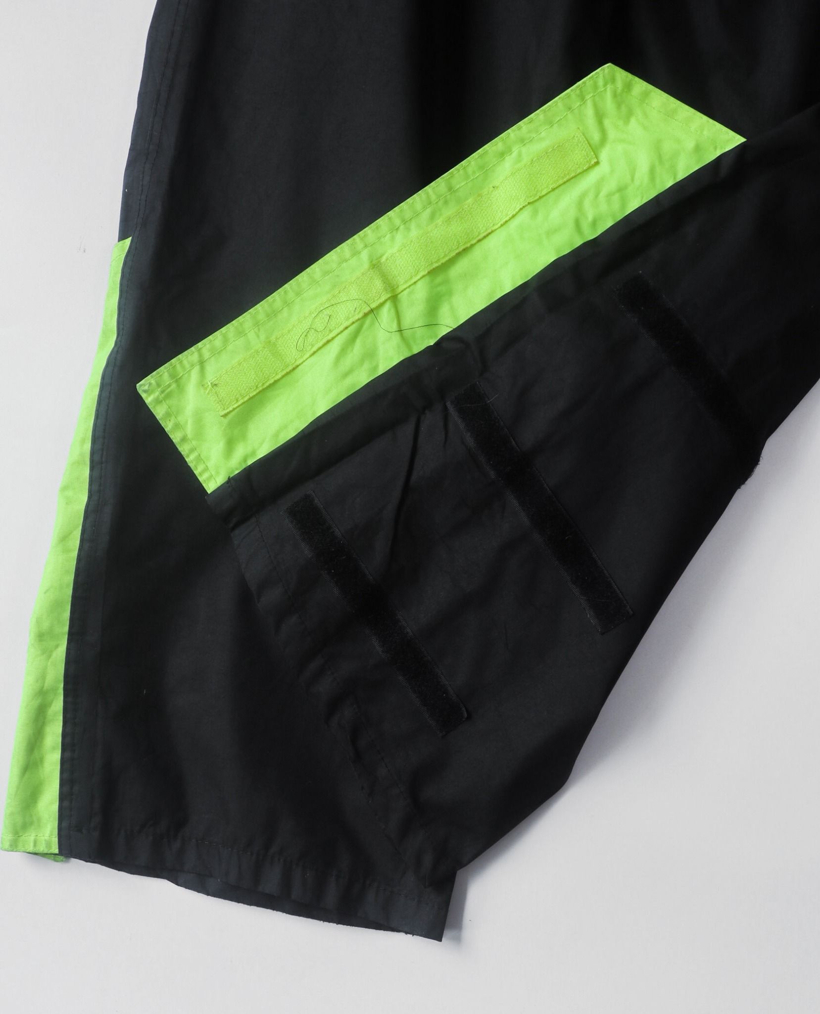  06.10.23 - VTG WIND PANTS - POLE 