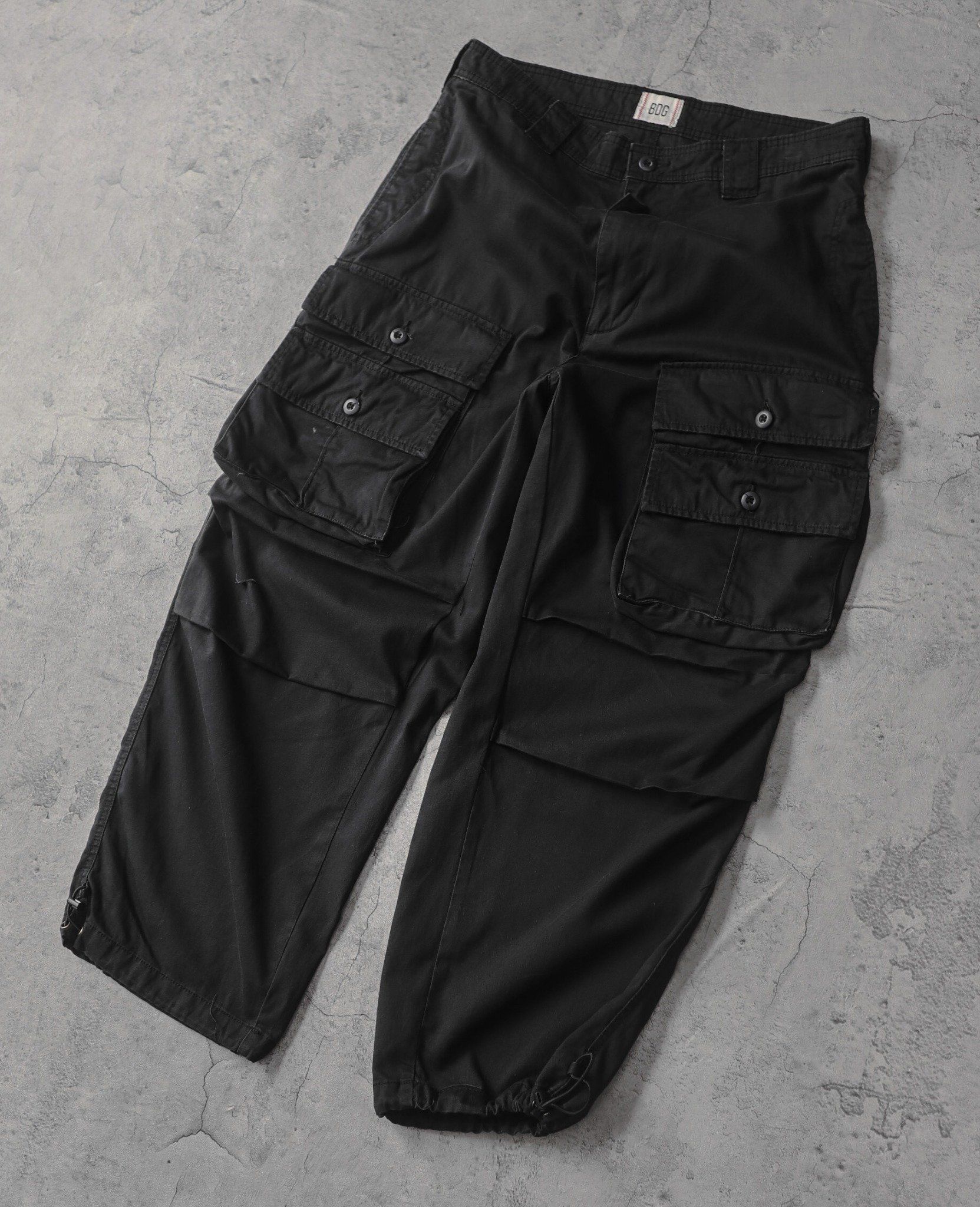  01.26.24 - VTG WIDE CARGO PANTS - BDG 