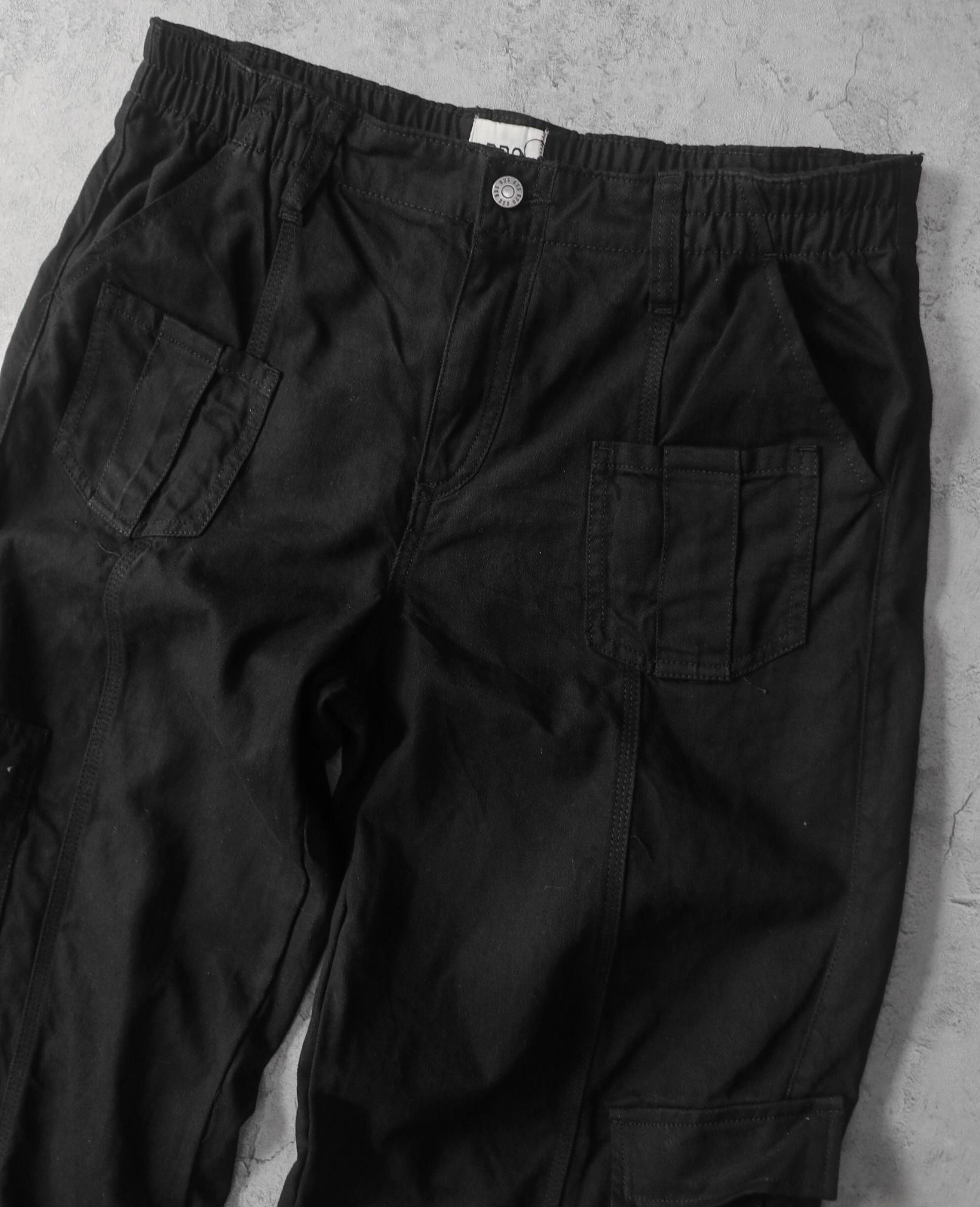  01.26.24 - VTG Y2K WIDE CARGO PANTS - BDG 
