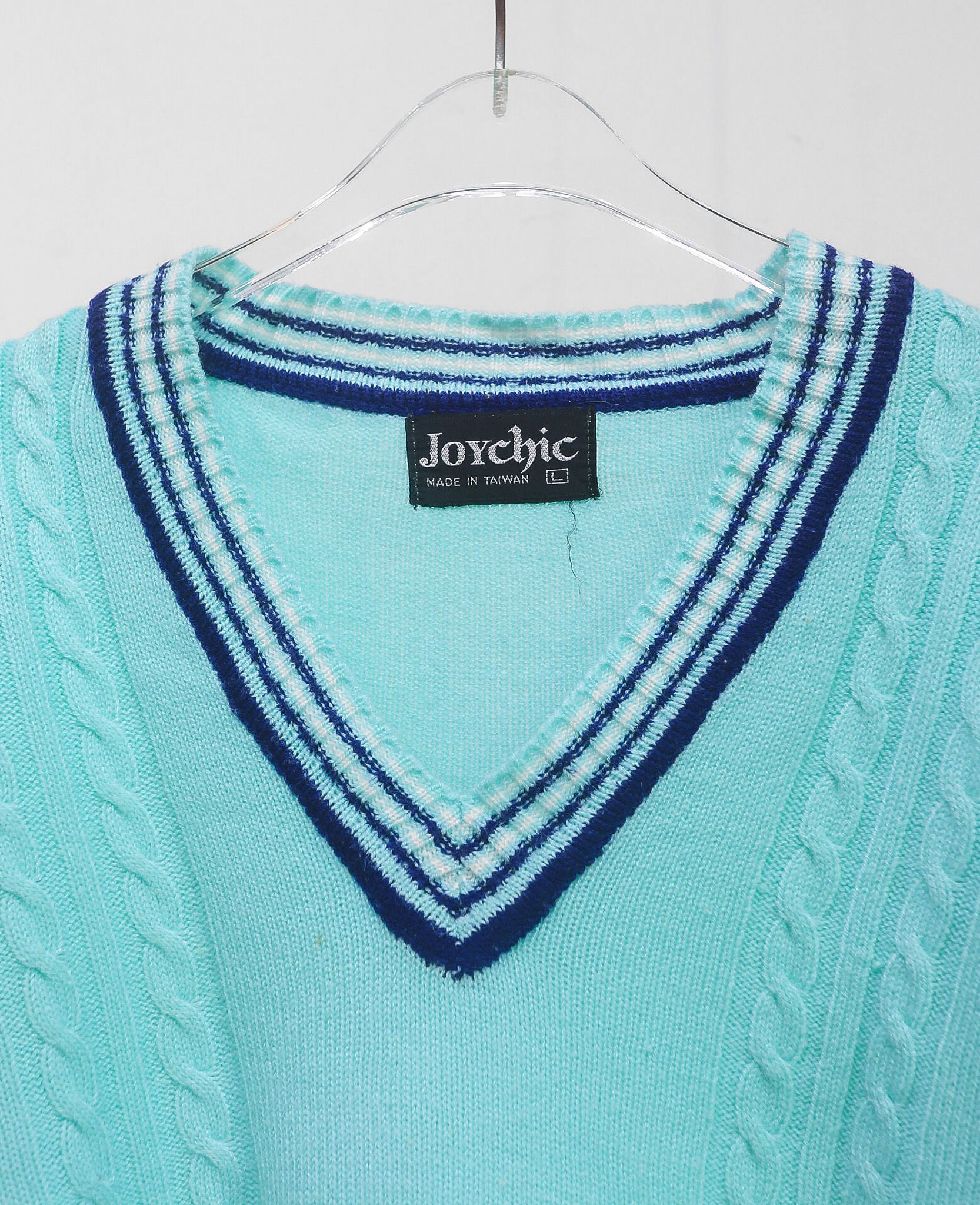  09.24.24 - VTG CROPPED KNIT SWEATSHIRT - JOCHIC 