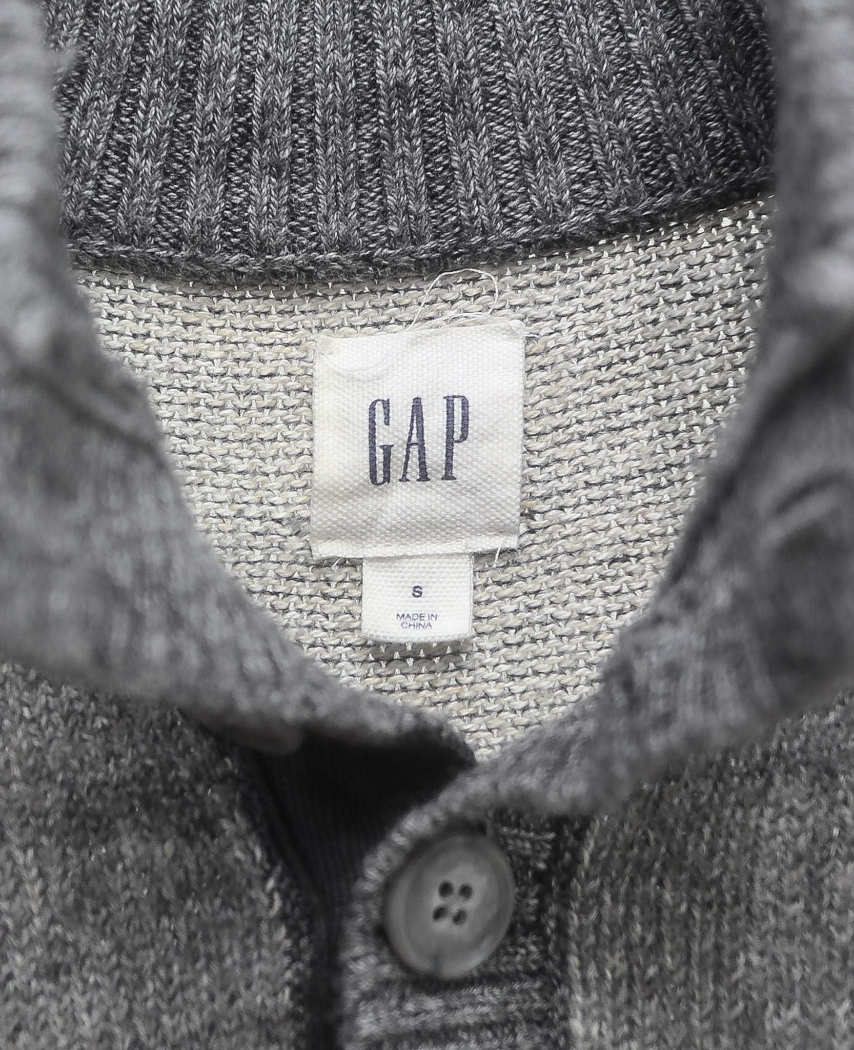 09.24.24 - VTG KNIT SWEATSHIRT - GAP 