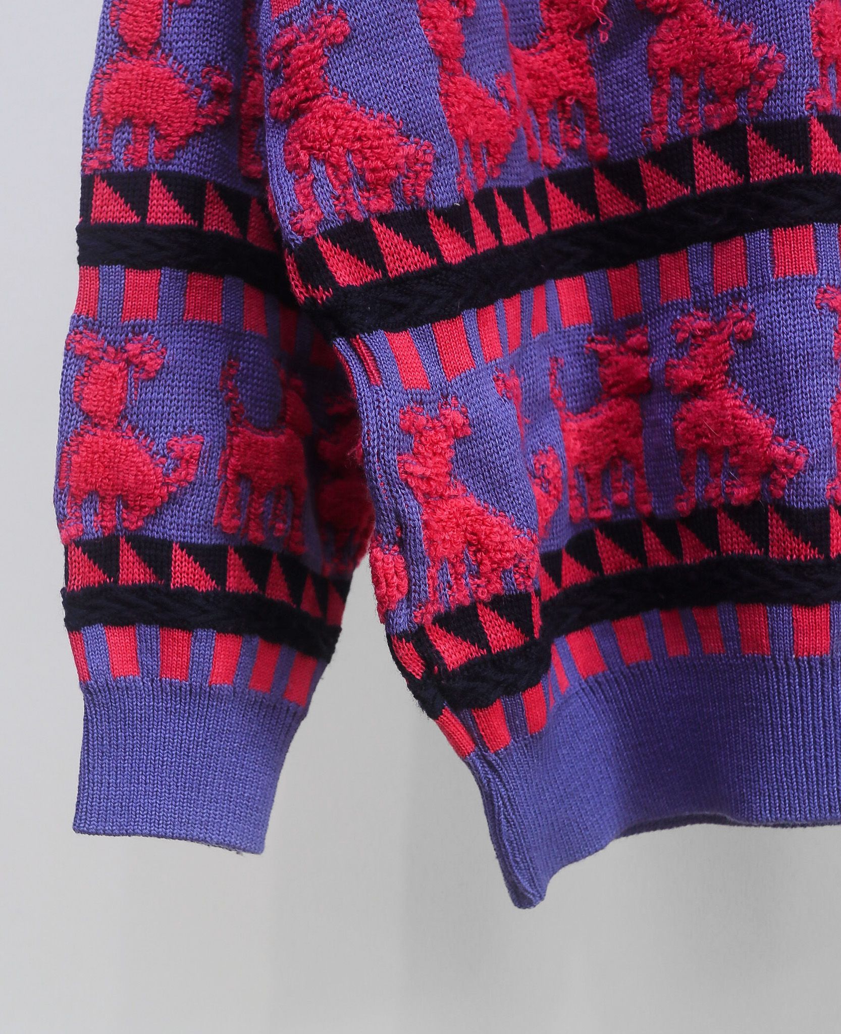  09.24.24 - VTG KNIT SWEATSHIRT - QUEEN KERRY 