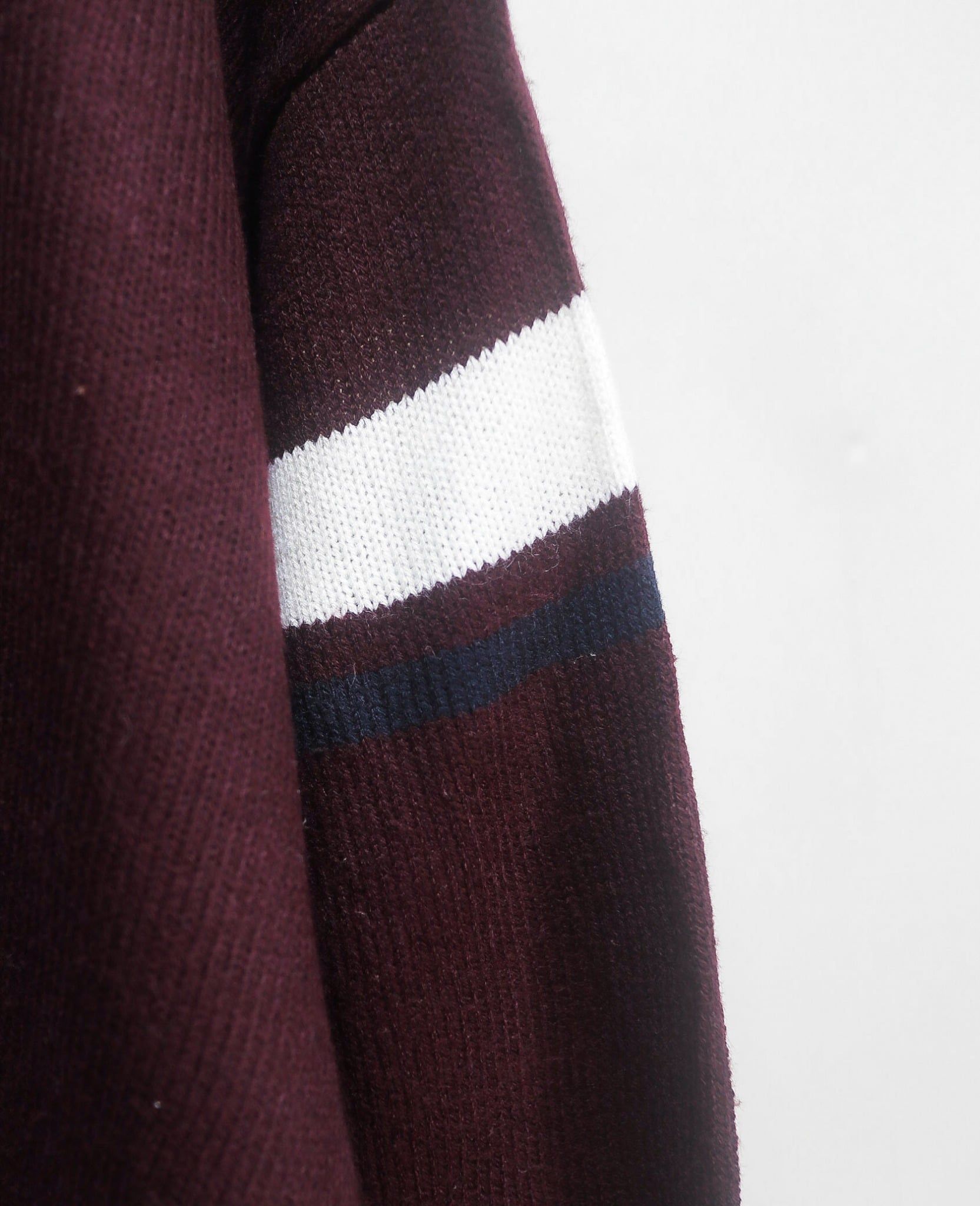  09.24.24 - VTG OVERSIZED KNIT SWEATSHIRT - WEGO 