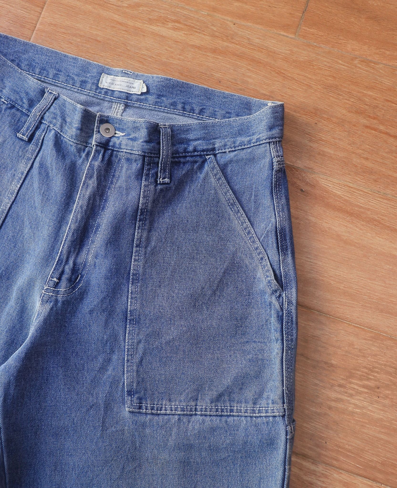  09.25.24 - VTG CARPENTER BAGGY DENIM PANTS - NIKI AND...JEANS 