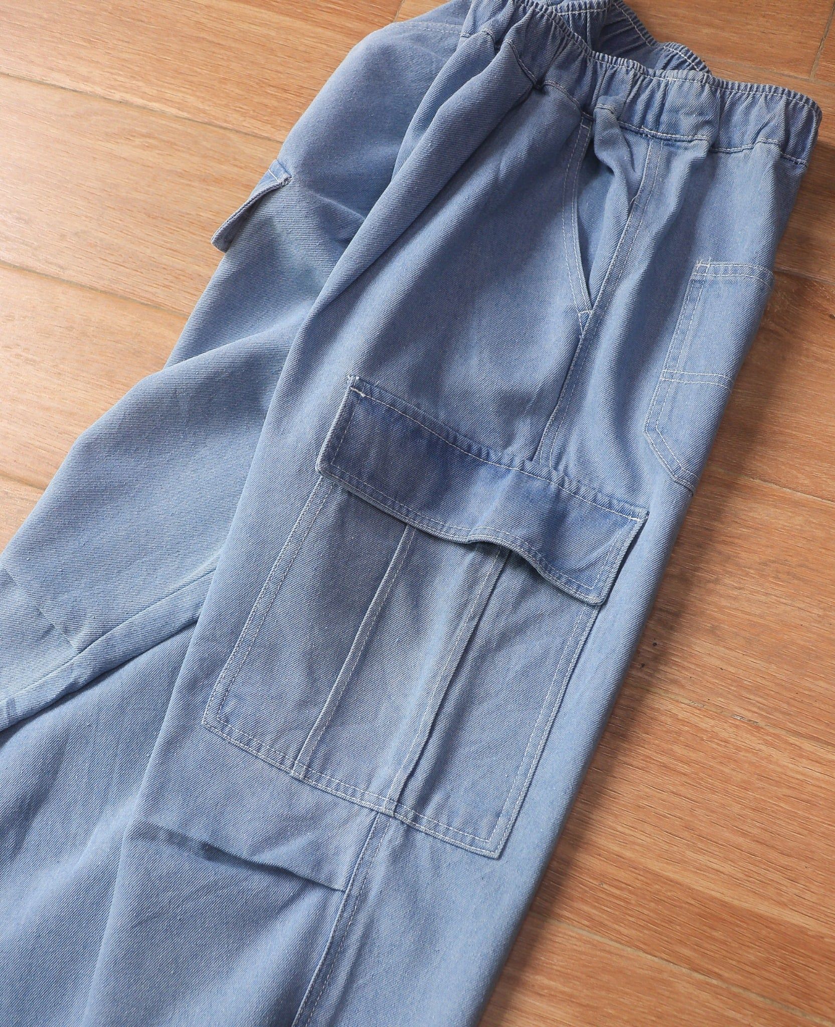  09.27.24 - VTG BAGGY PARACHUTE DENIM CARGO PANTS 