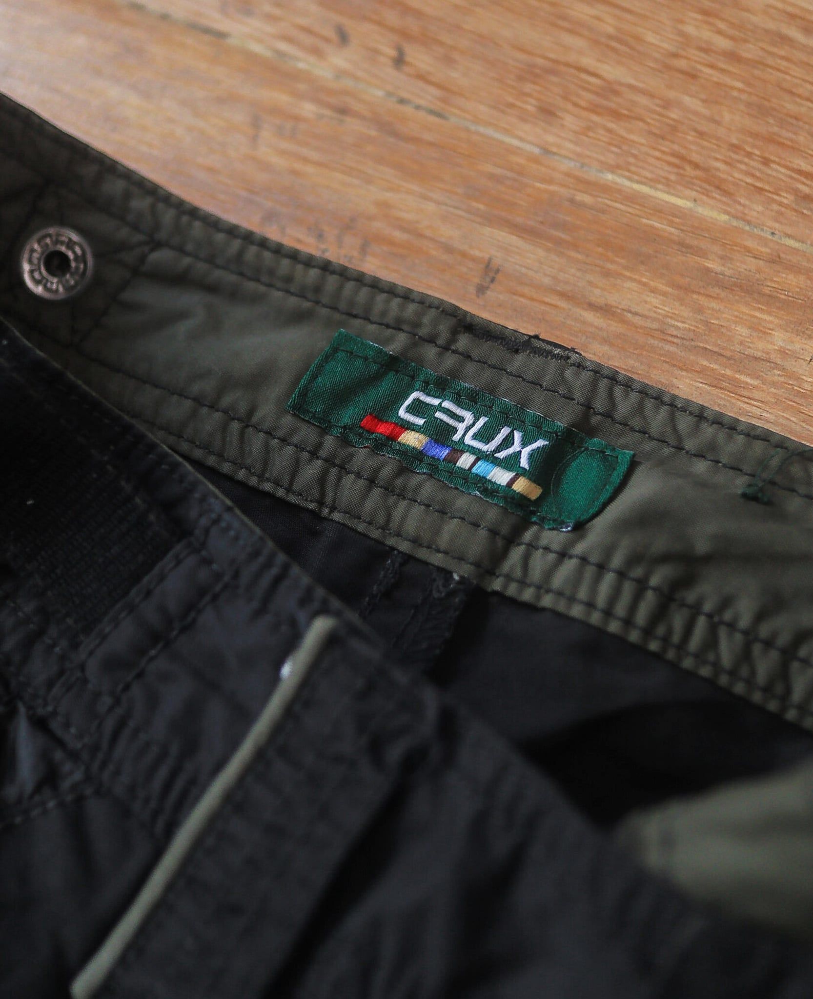 09.30.24 - VTG NYLON CARGO PANTS - CRUX 