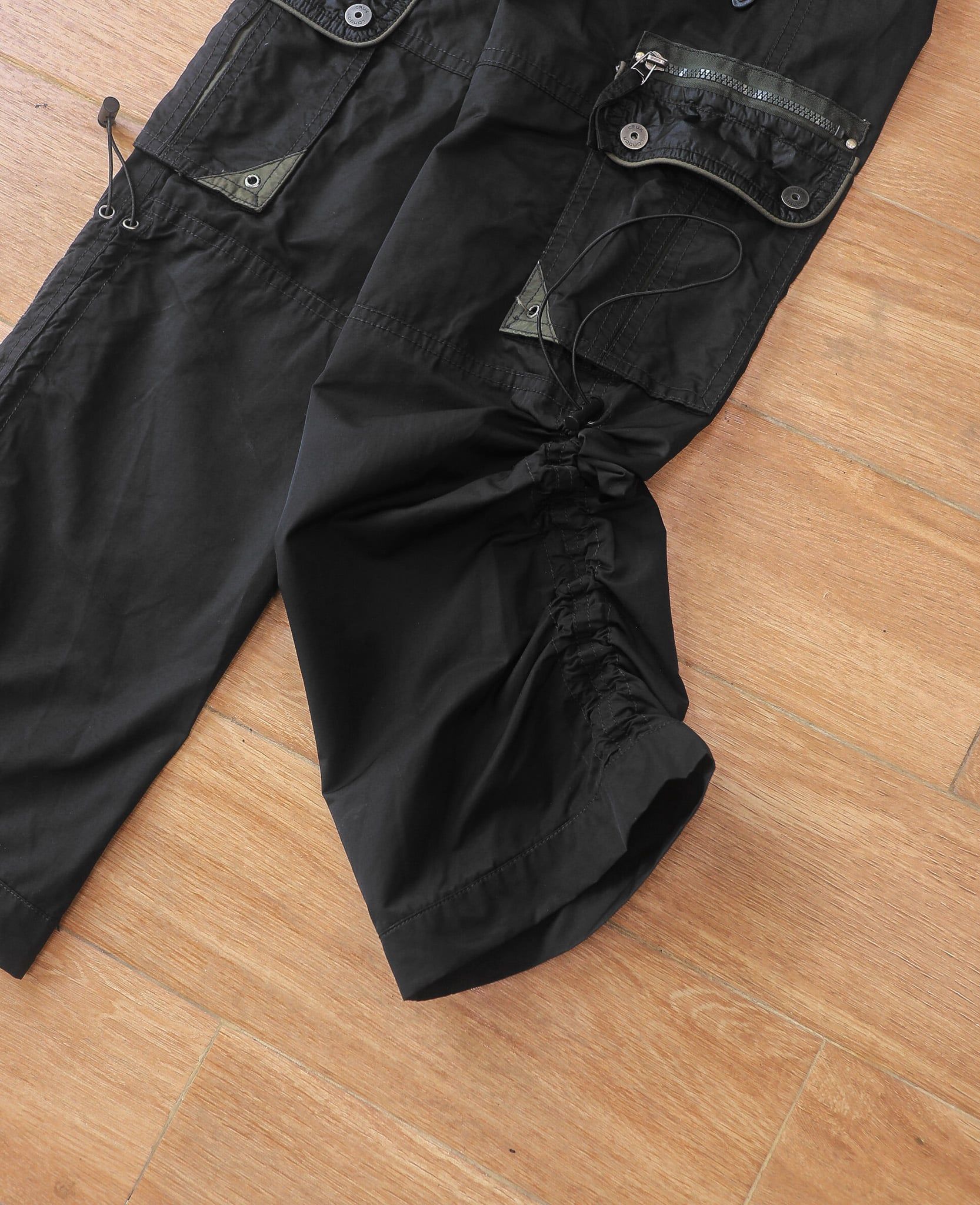  09.30.24 - VTG NYLON CARGO PANTS - CRUX 