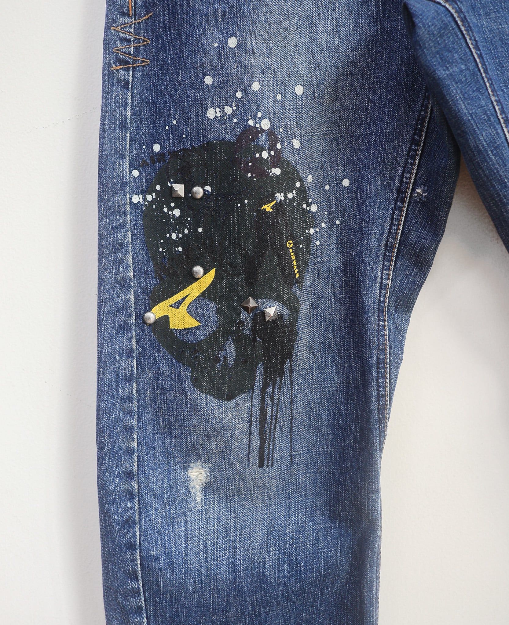  10.04.24 - VTG BAGGY DENIM PANTS - AIRWALK 