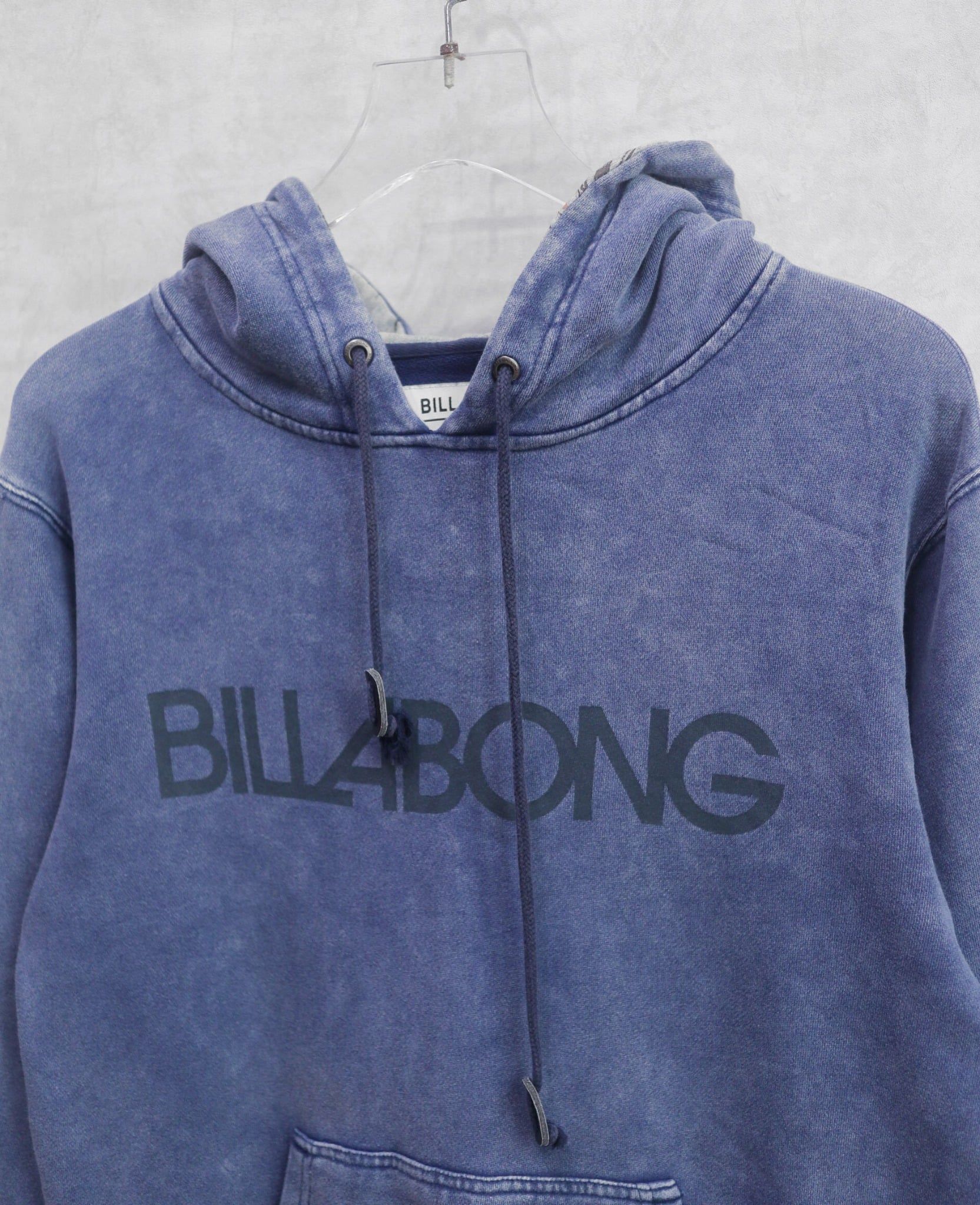  03.19.24 - VTG WASHED PULLOVER HOODIE - BILLABONG 