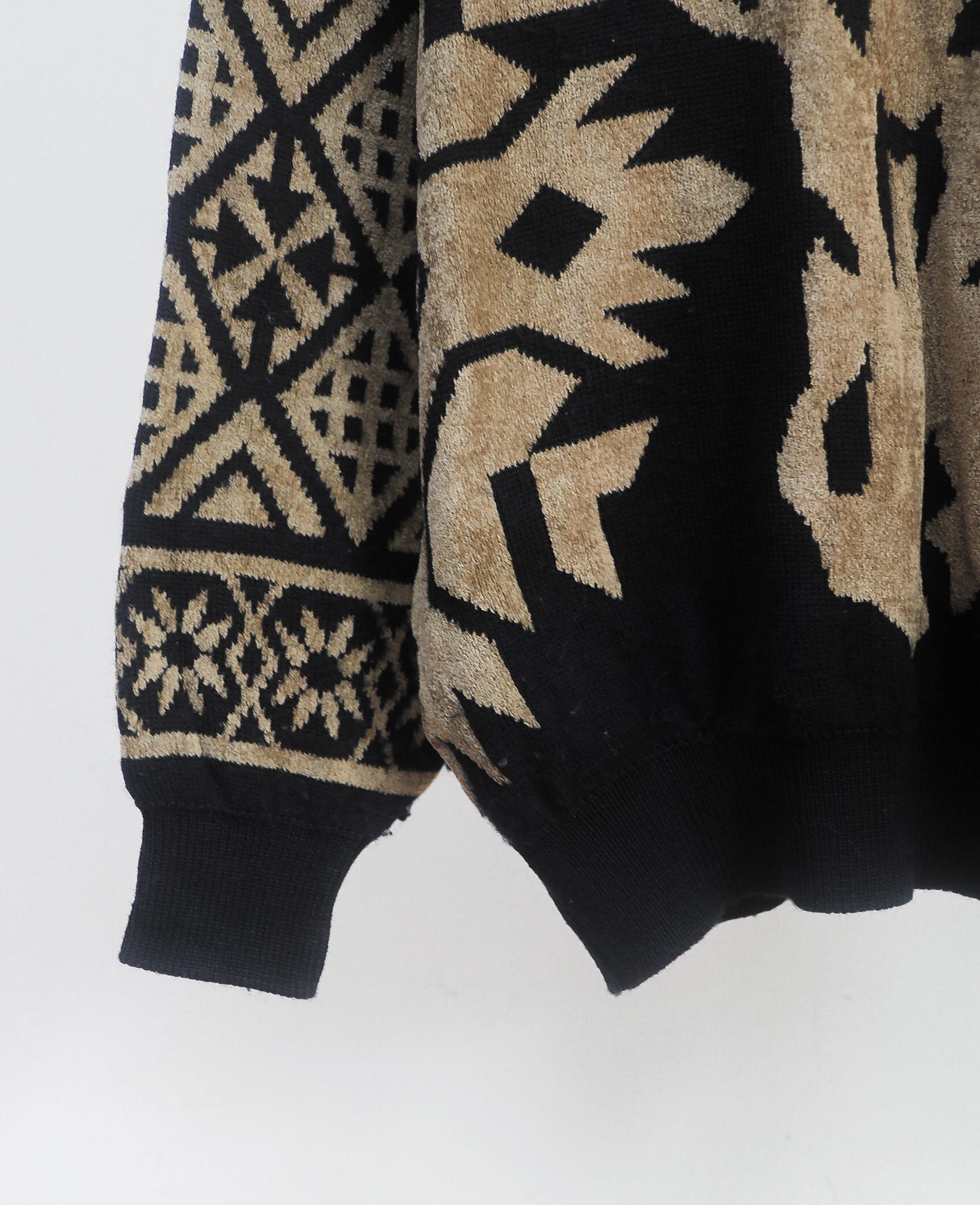  10.06.24 - VTG KNIT SWEATSHIRT - MODIGHANI 