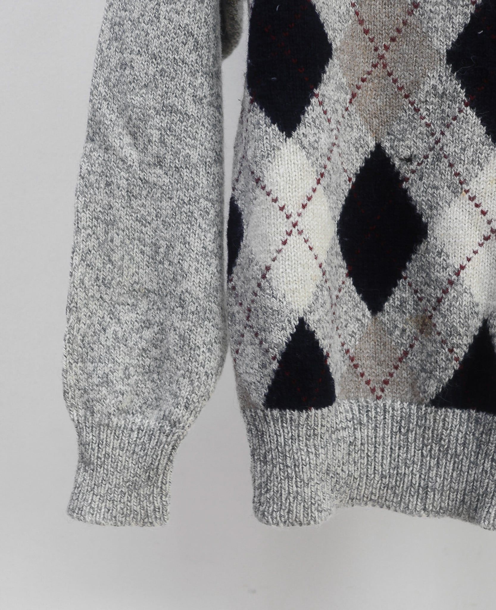  10.06.24 - VTG KNIT SWEATSHIRT - RUNE CHESTER 
