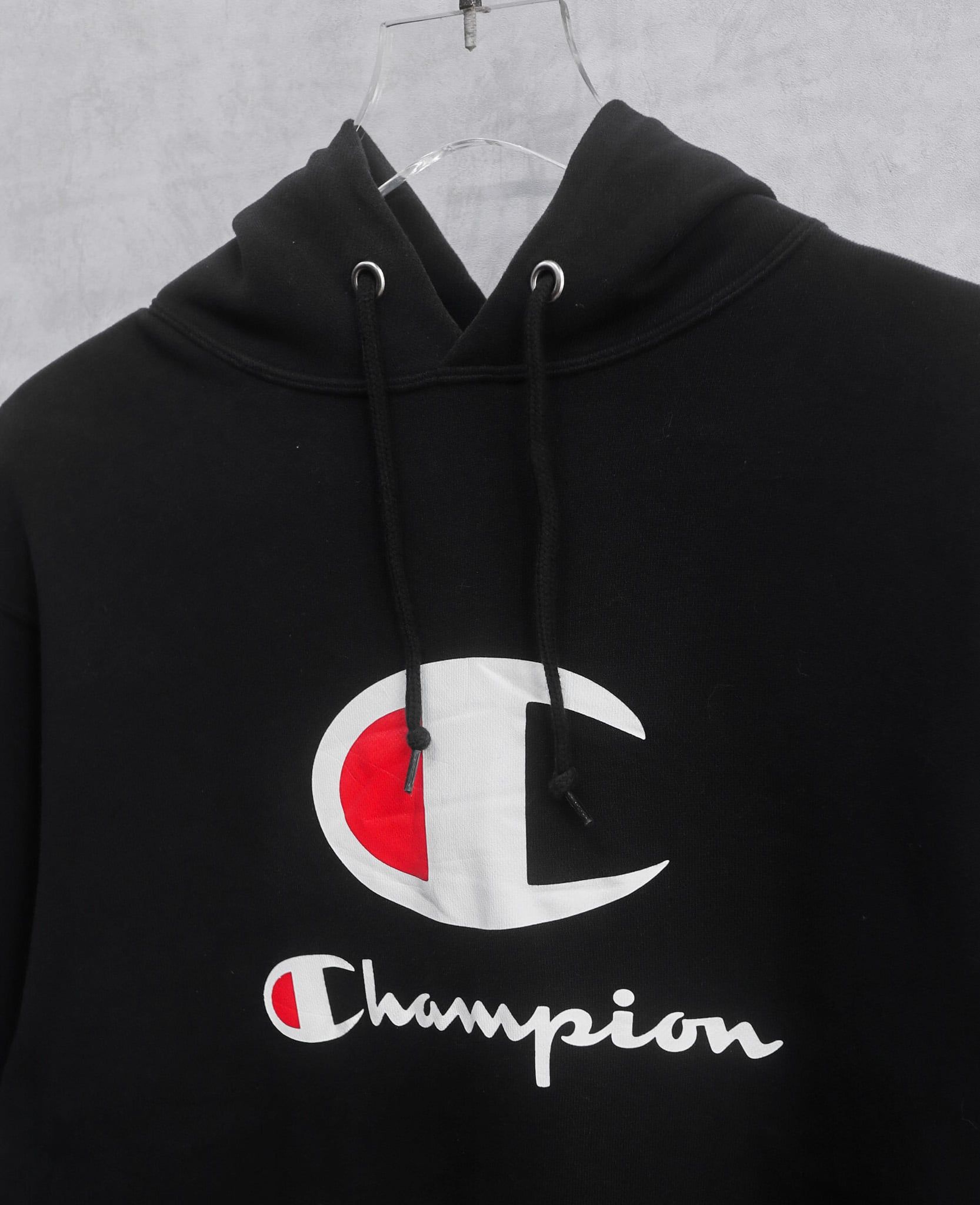 03.19.24 - VTG PULLOVER HOODIE - CHAMPION 