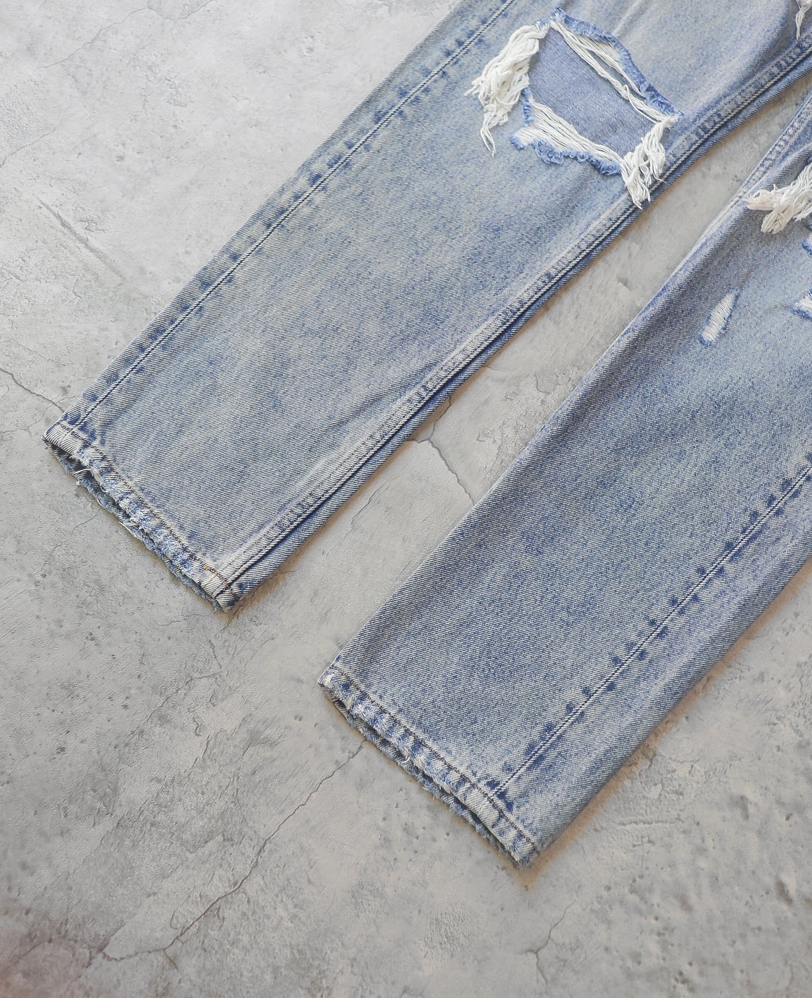  10.09.24 - VTG DESTROYED DENIM PANTS - H&M DIVIDED 