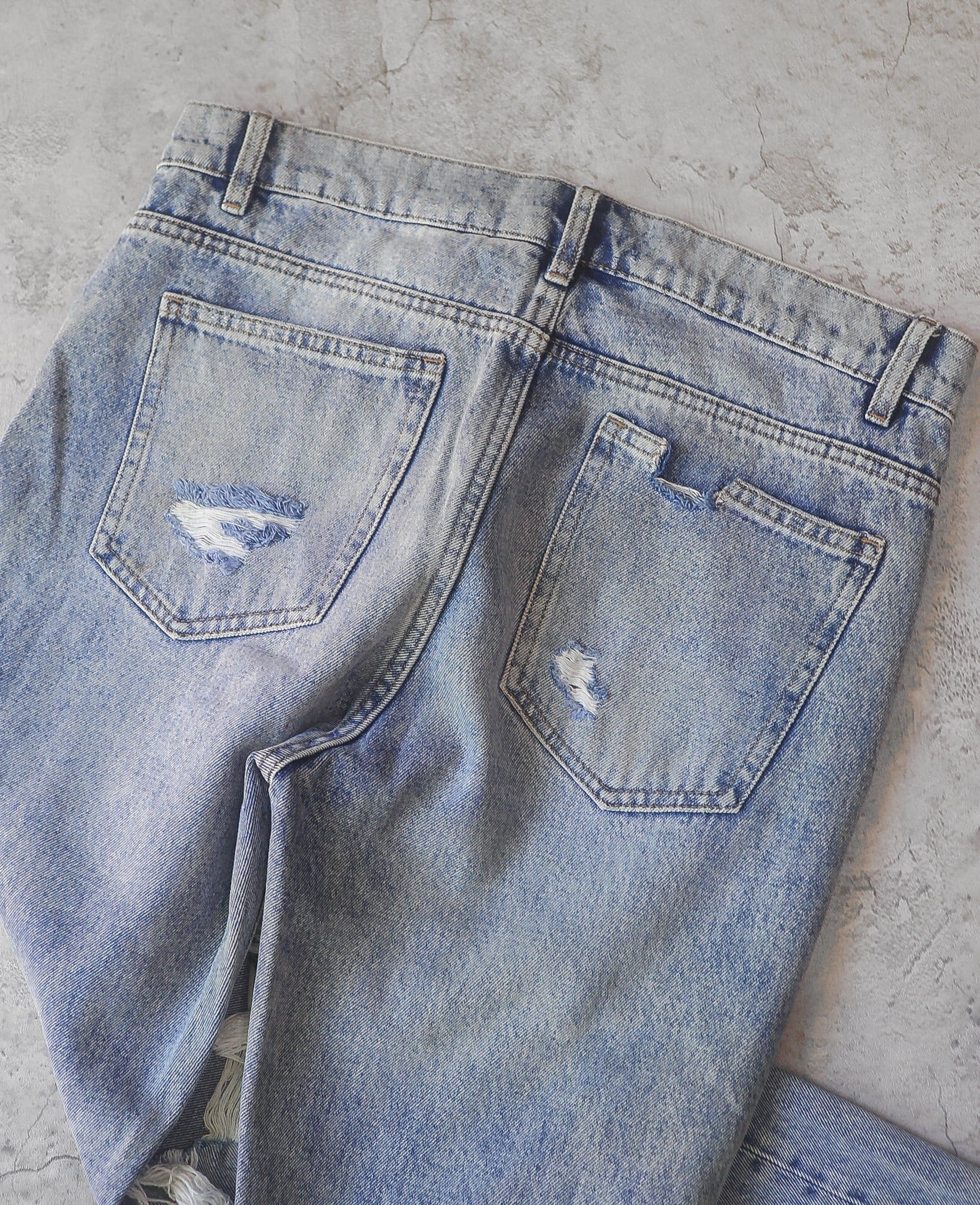  10.09.24 - VTG DESTROYED DENIM PANTS - H&M DIVIDED 