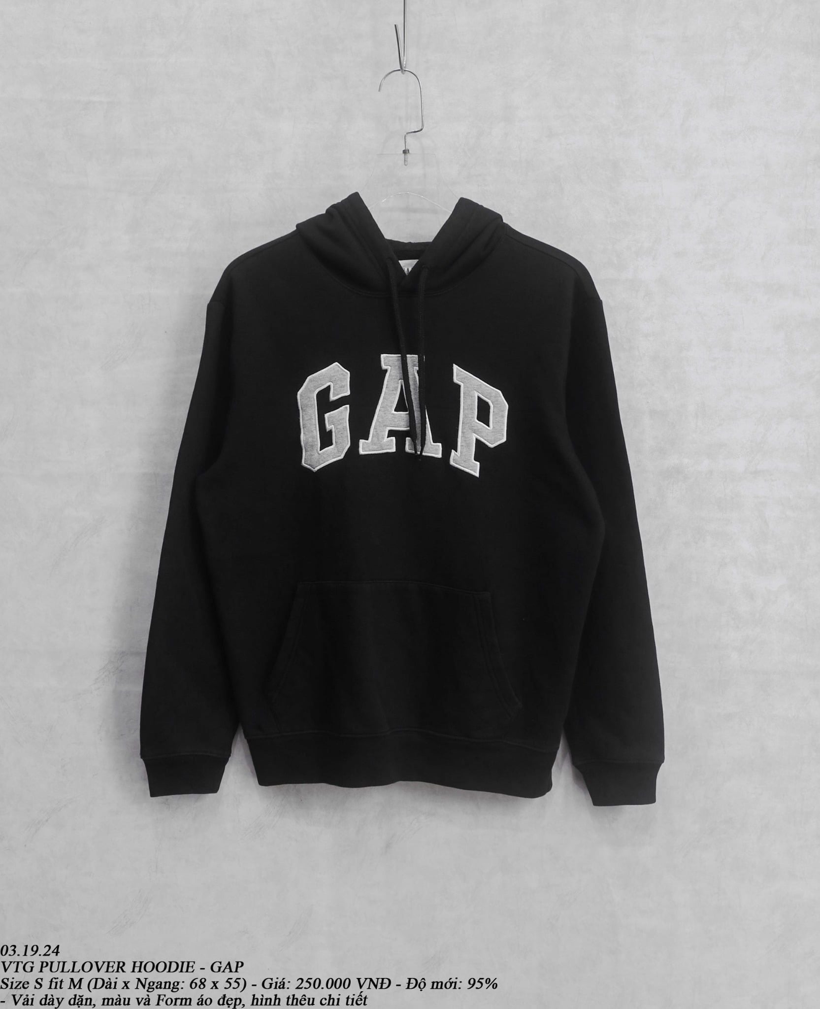  03.19.24 - VTG PULLOVER HOODIE - GAP 