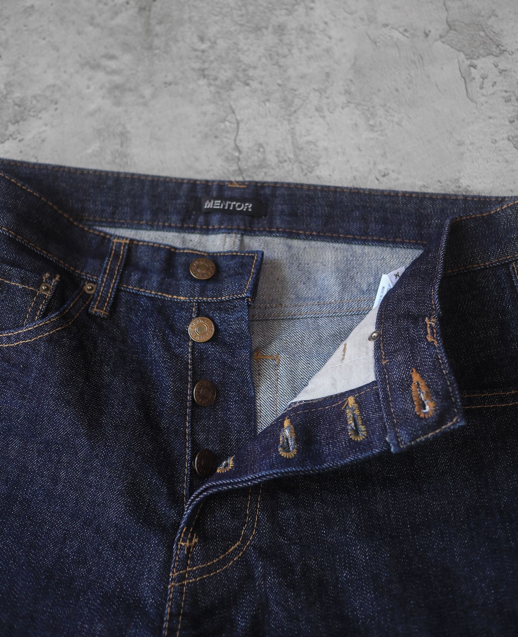  10.09.24 - VTG RELAXED FIT DENIM PANTS - MENTOR 