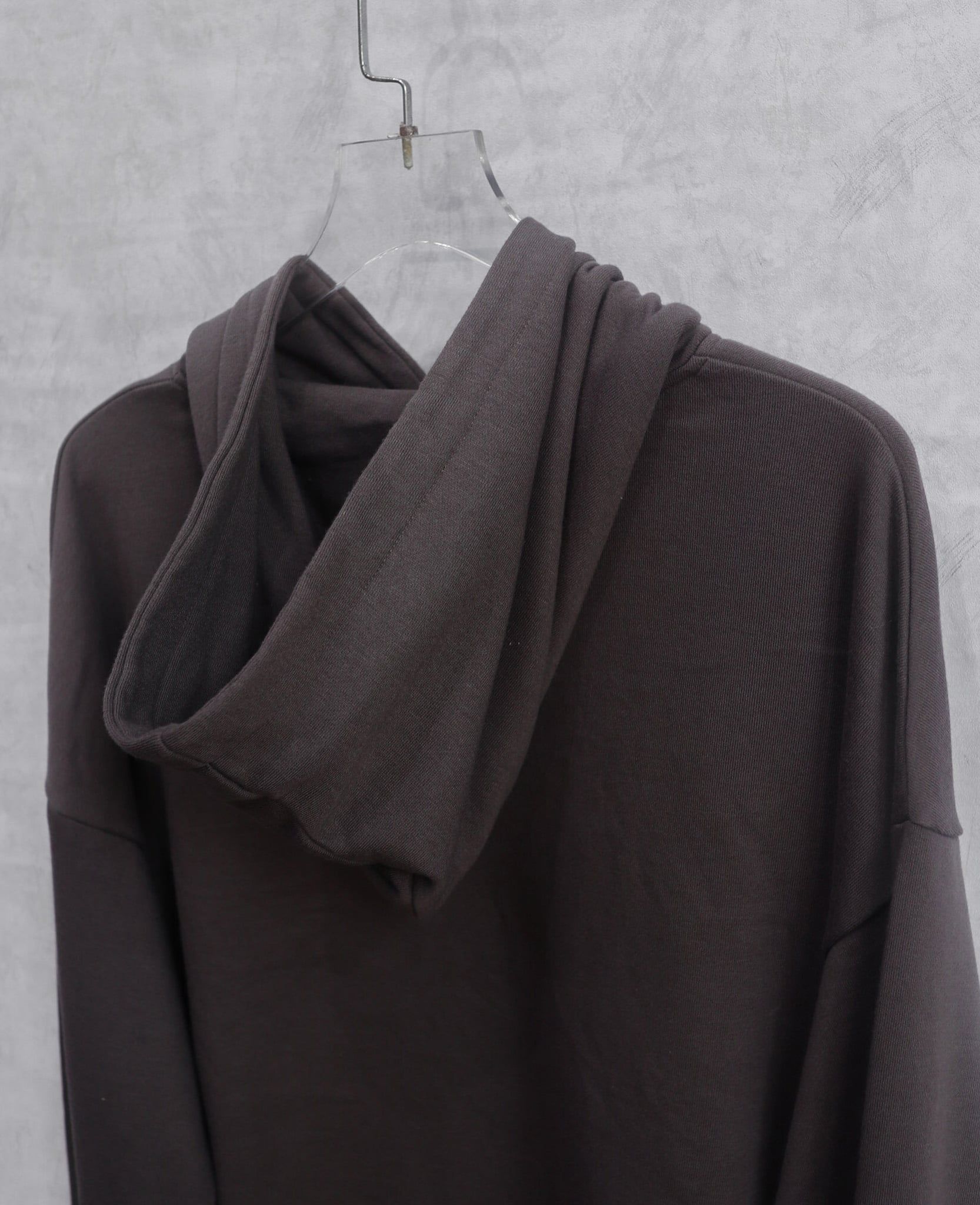  03.19.24 - VTG CROPPED PULLOVER HOODIE - MOCA 