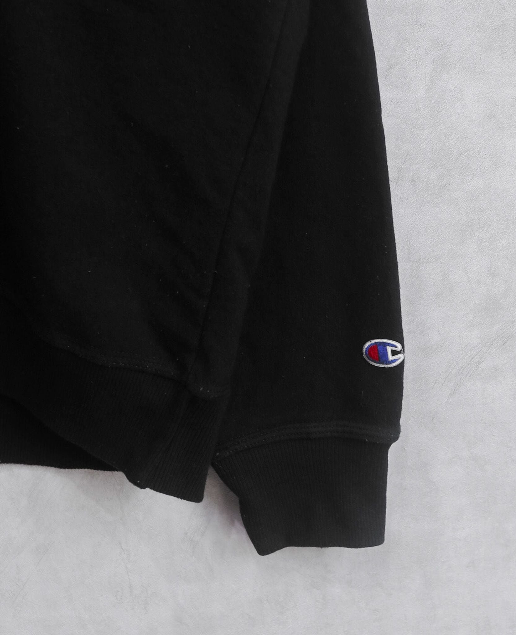  03.19.24 - VTG PULLOVER HOODIE - CHAMPION 