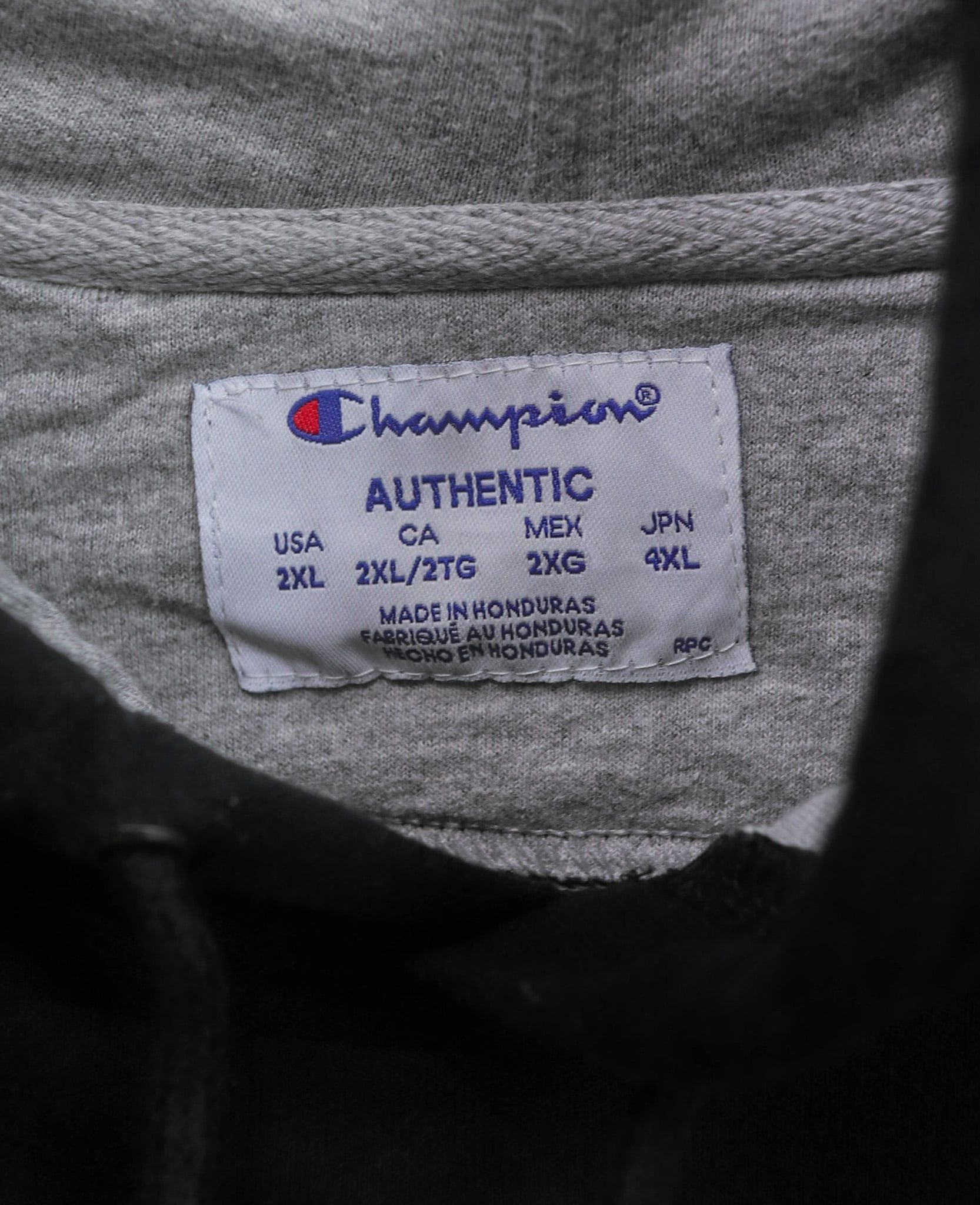  03.19.24 - VTG PULLOVER HOODIE - CHAMPION 