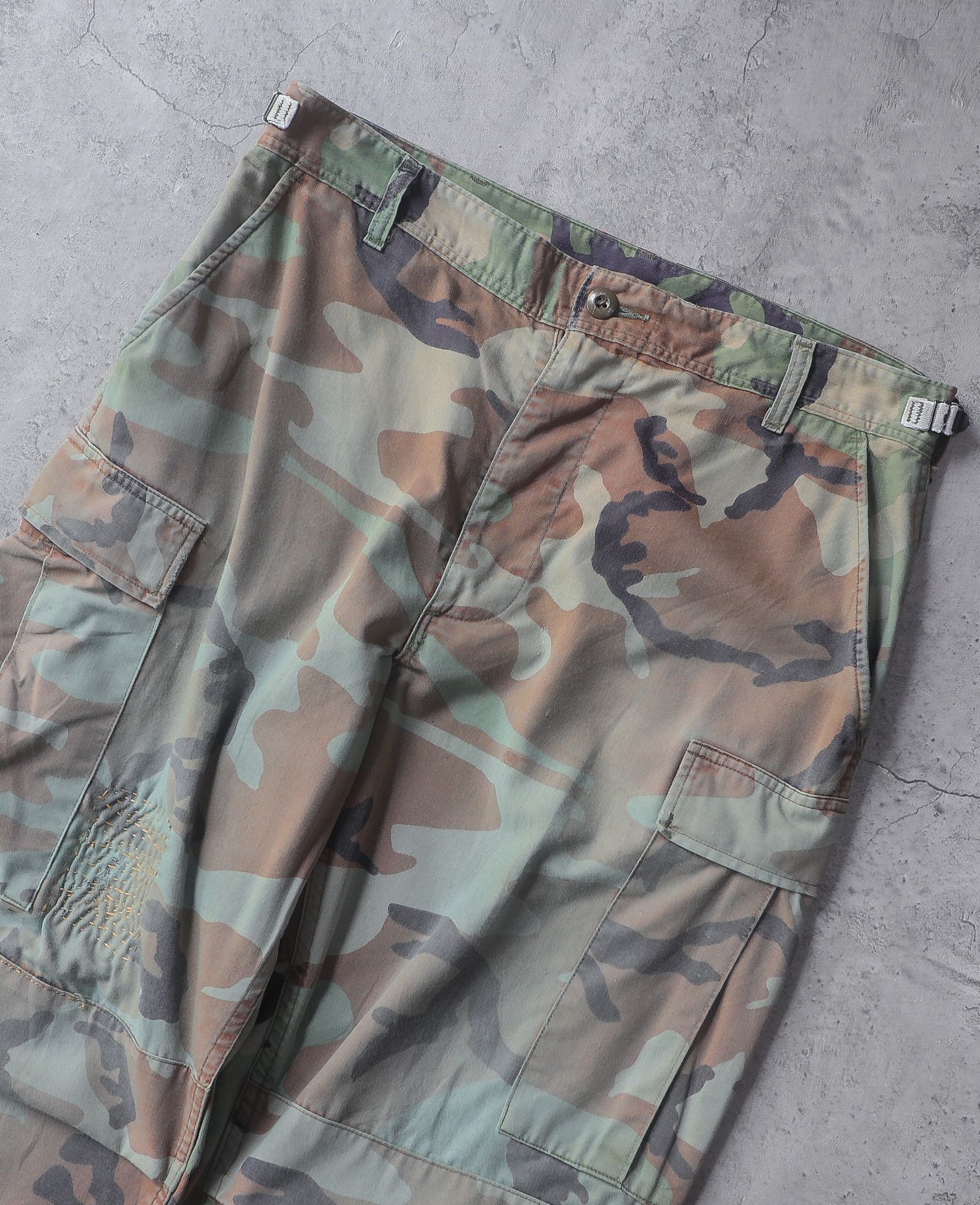  10.11.24 - VTG MILITARY CARGO PANTS 
