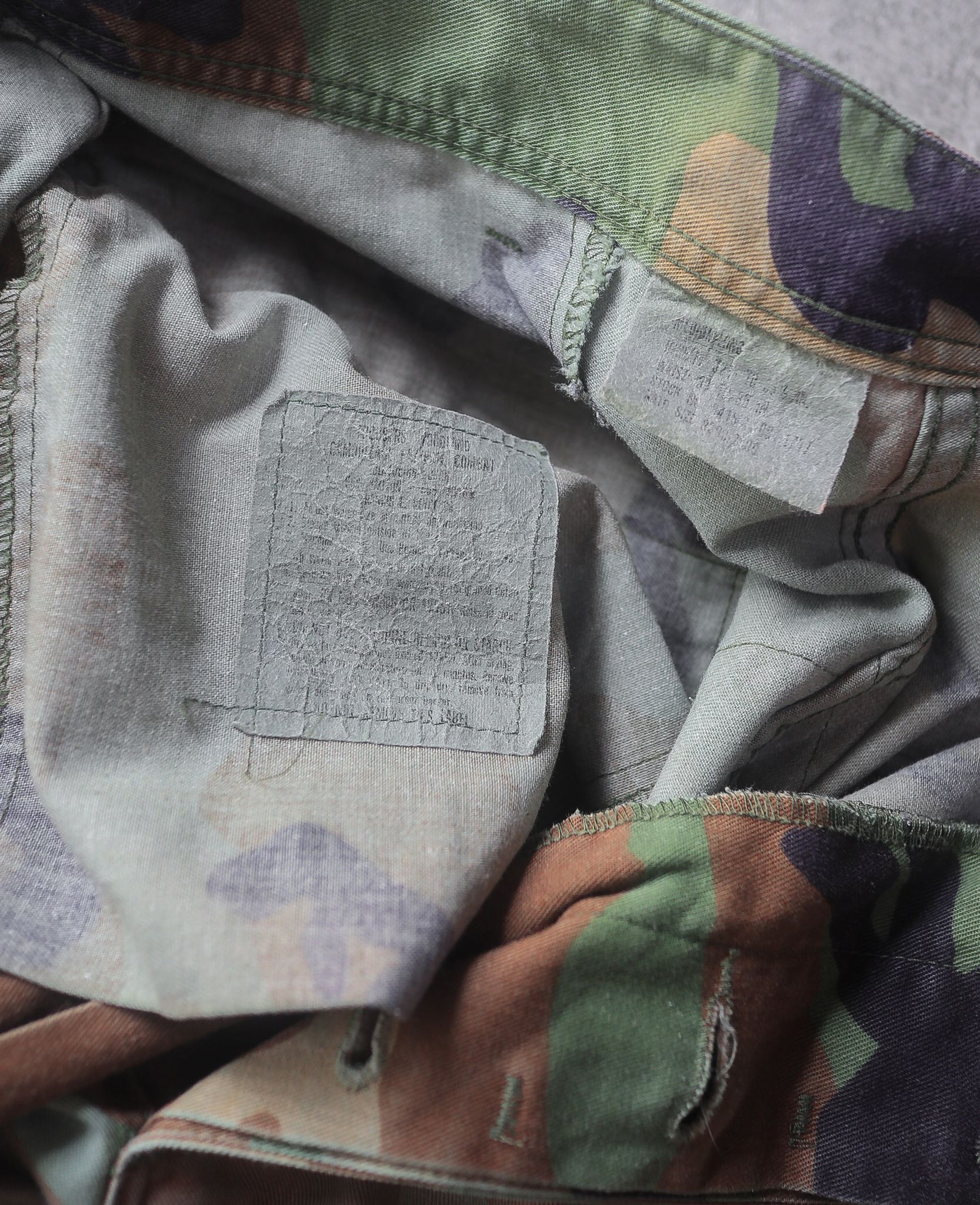  10.11.24 - VTG MILITARY CARGO PANTS 