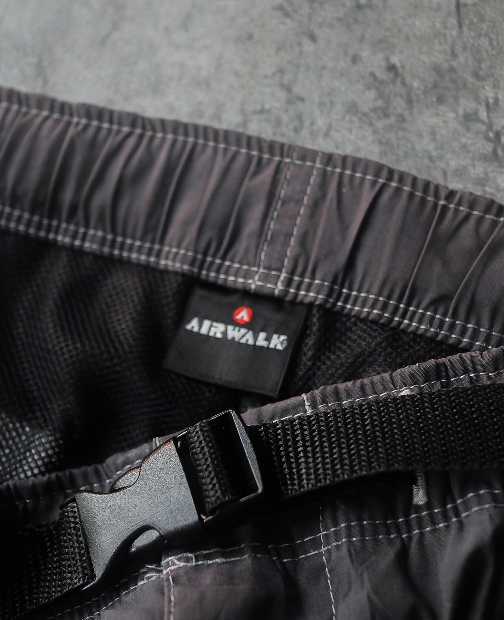  10.11.24 - VTG CONVERTIBLE CARGO PANTS - AIRWALK 