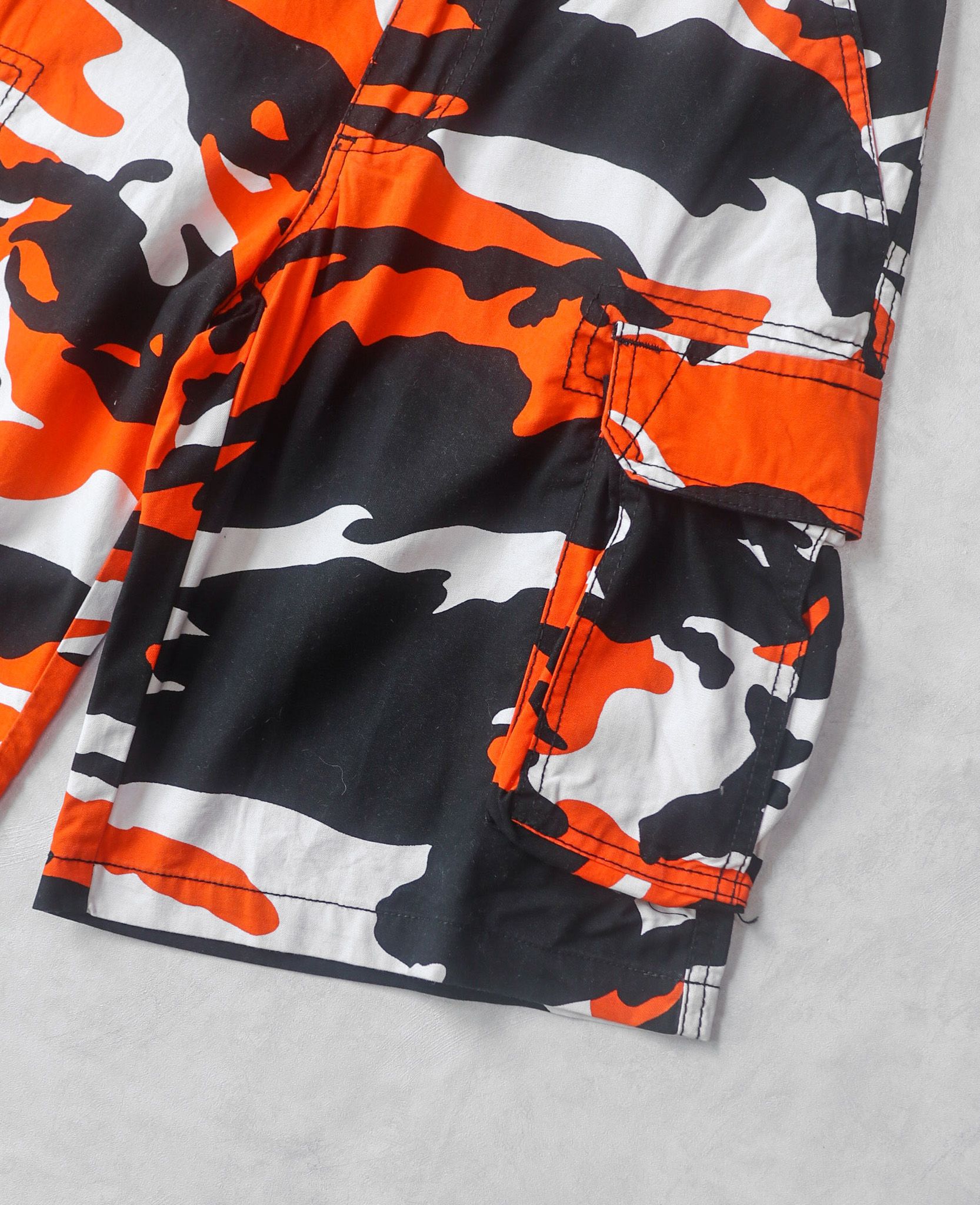  04.23.24 - VTG MILITARY CARGO SHORT - TRILOGY VINTAGE 