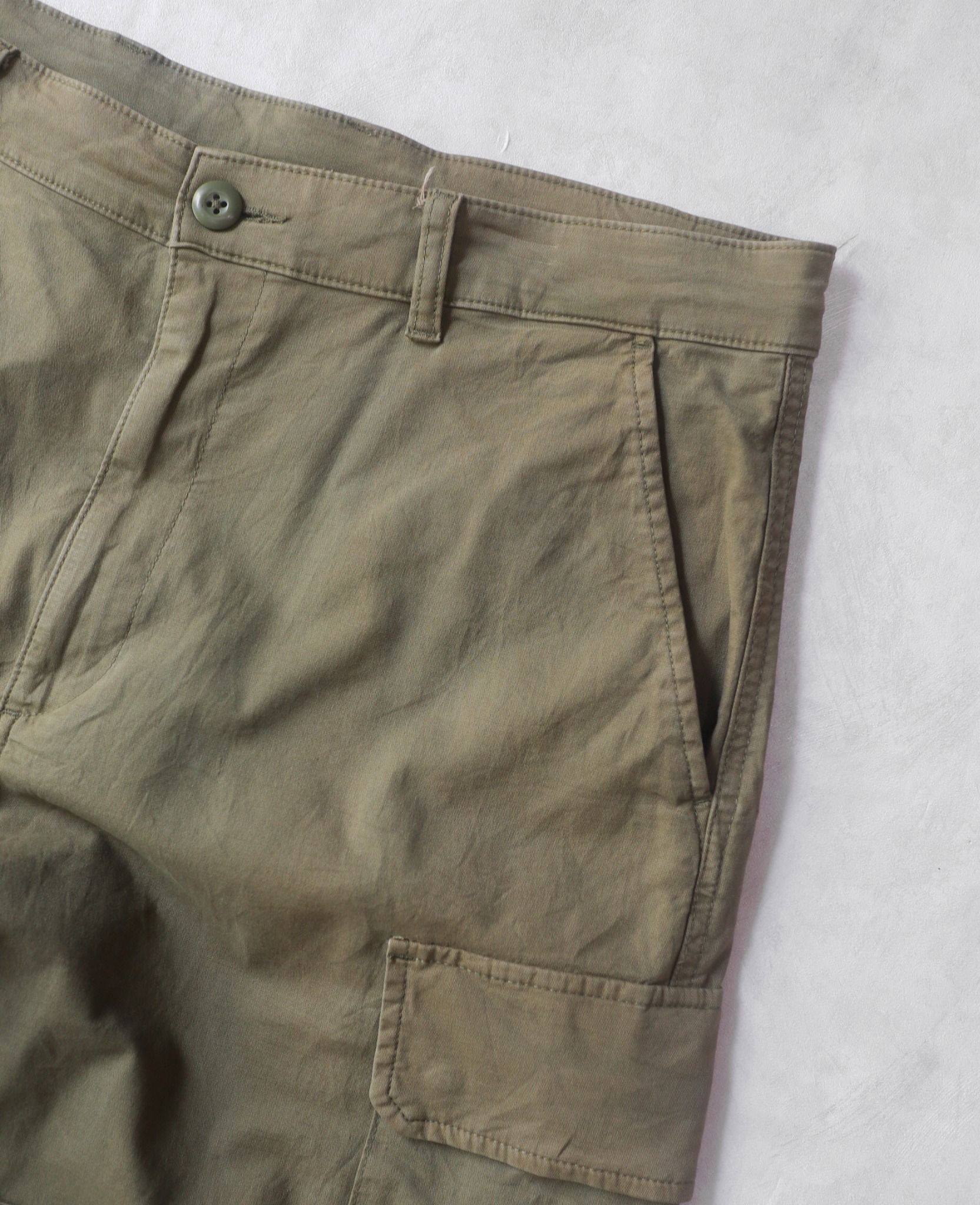  04.22.24 - VTG MILITARY CARGO PANTS - UNIQLO 