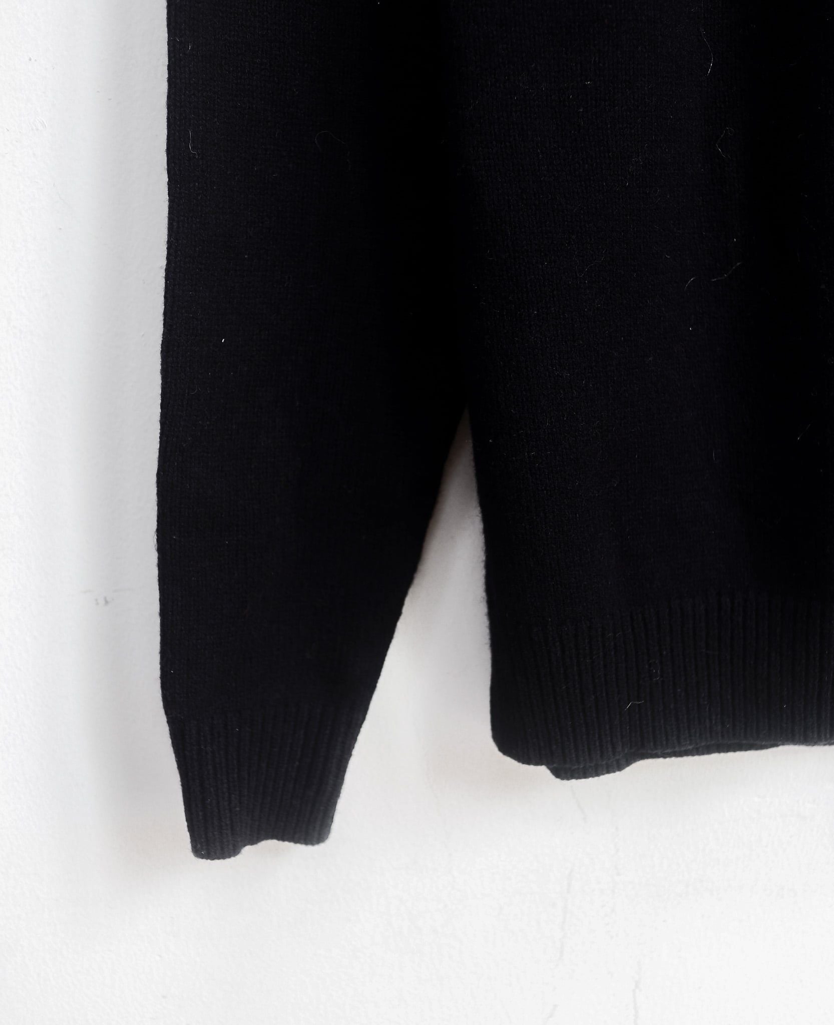  10.24.24 - VTG KNIT SWEATSHIRT - UNIQLO X JW ANDERSON 