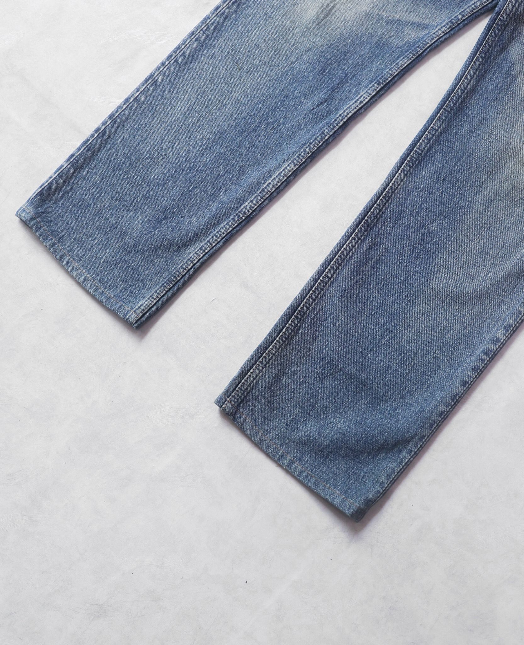  04.24.24 - VTG DENIM PANTS - LEVI'S CLASSIC 502 