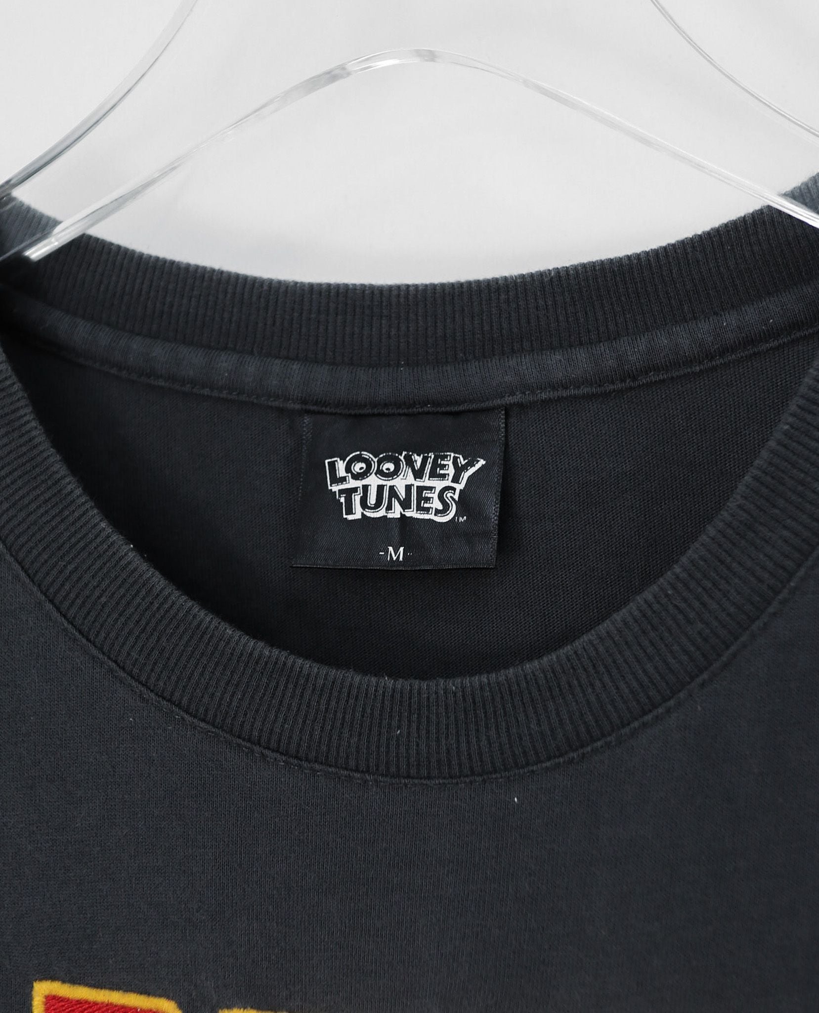  07.06.23 - VTG T-SHIRT - LOONEY TUNES 2021 