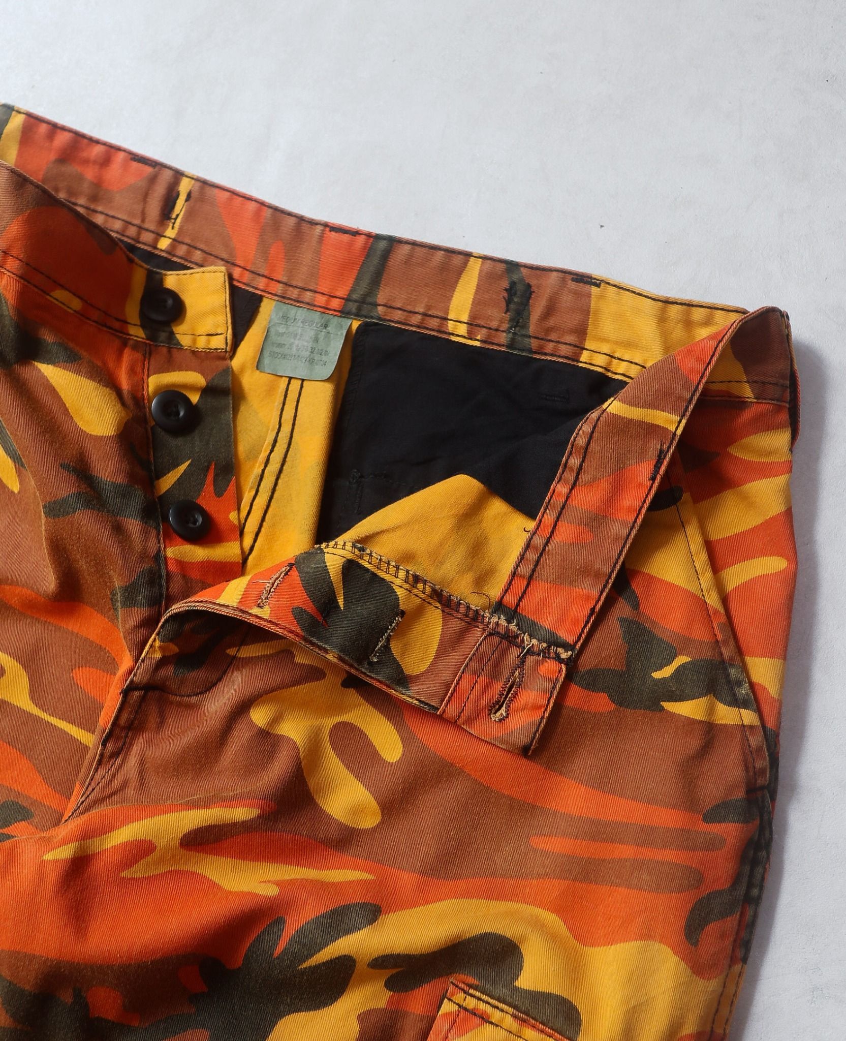  05.04.24 - VTG MILITARY CARGO PANTS - ROTHCO 