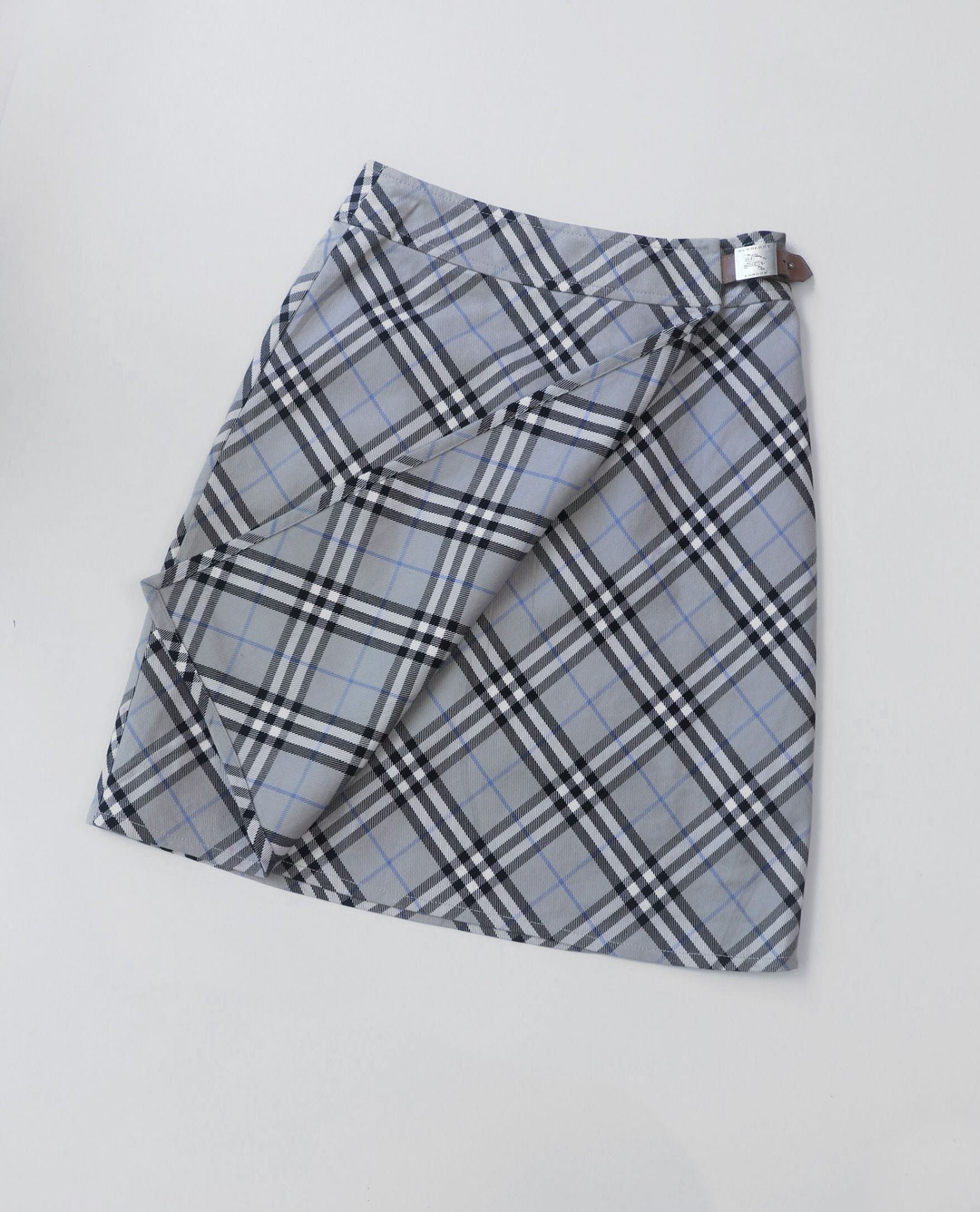  07.09.23 - VTG SKIRT SHORT - BURBERRY LONDON 