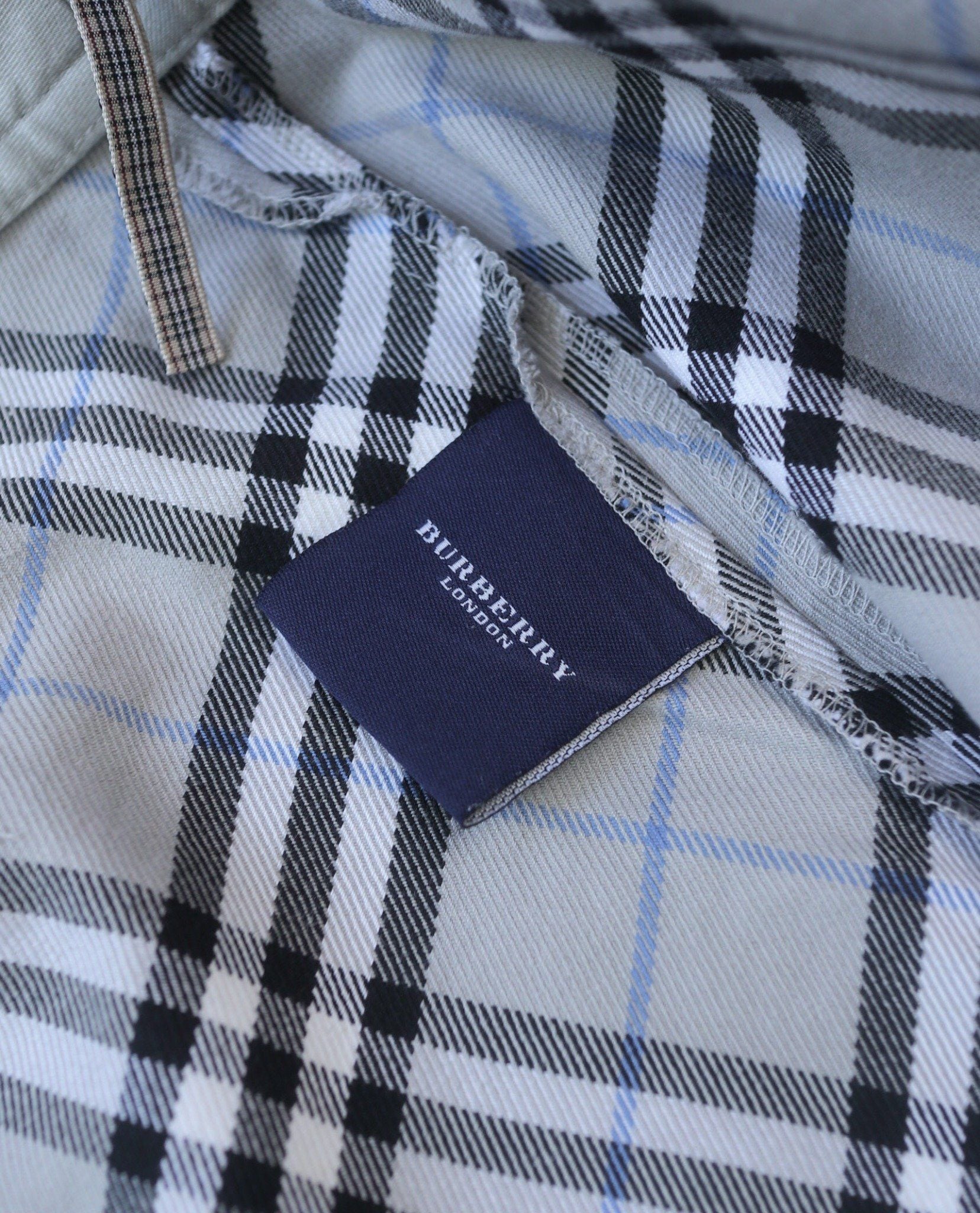  07.09.23 - VTG SKIRT SHORT - BURBERRY LONDON 