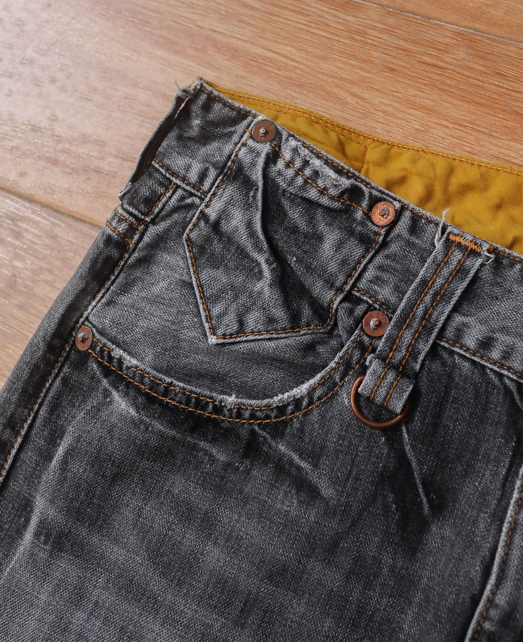  05.22.24 - VTG STRAIGHT LEG DENIM PANTS - LEVI'S 522 