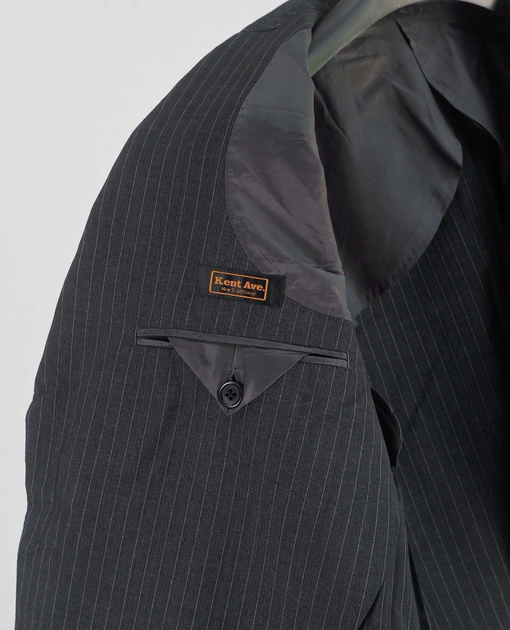  07.08.23 - VTG WOOL BLAZER JACKET - KENT AVE 